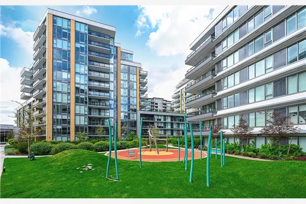 1002 3200 Corvette Way