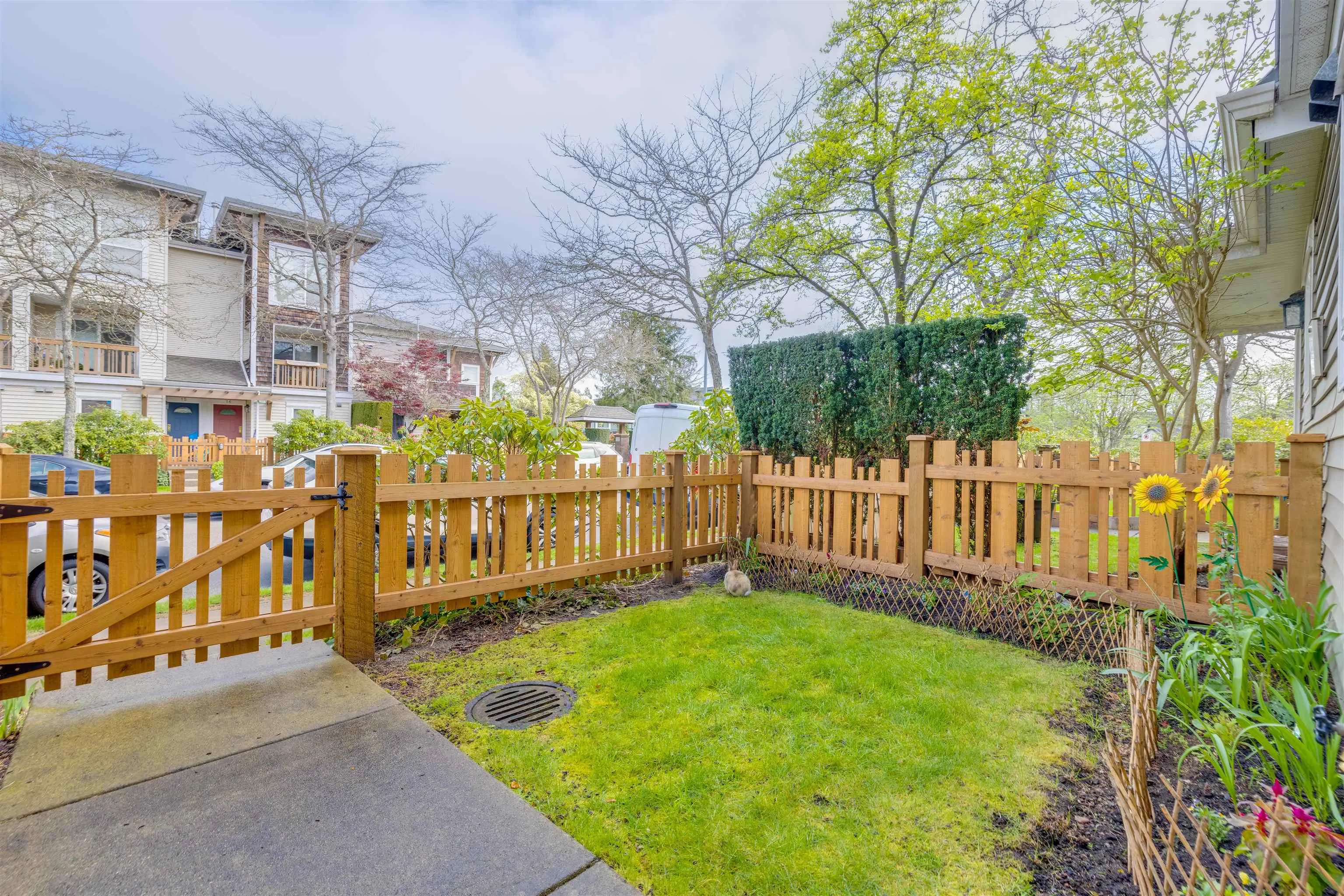 34 7111 Lynnwood Drive