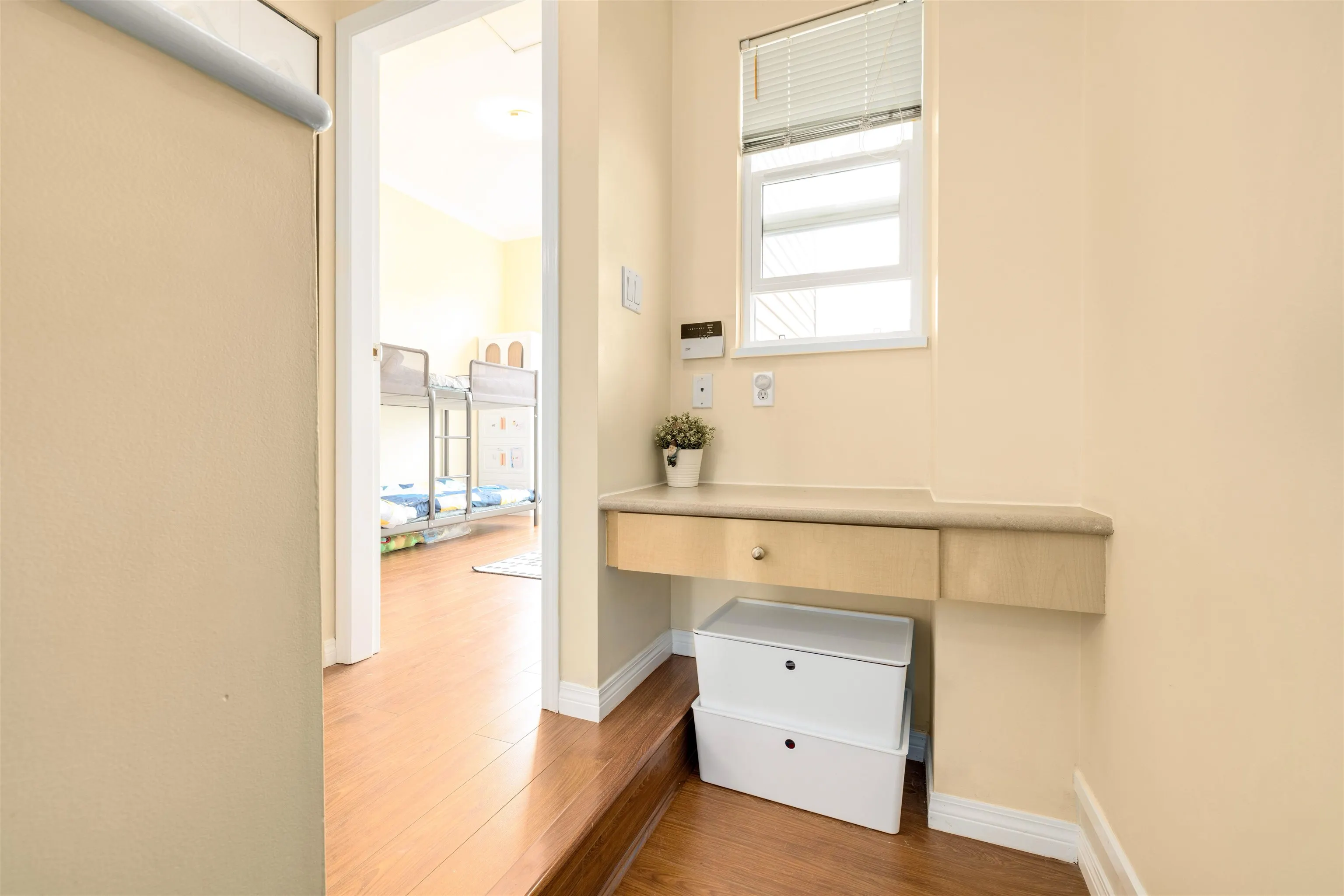 34 7111 Lynnwood Drive