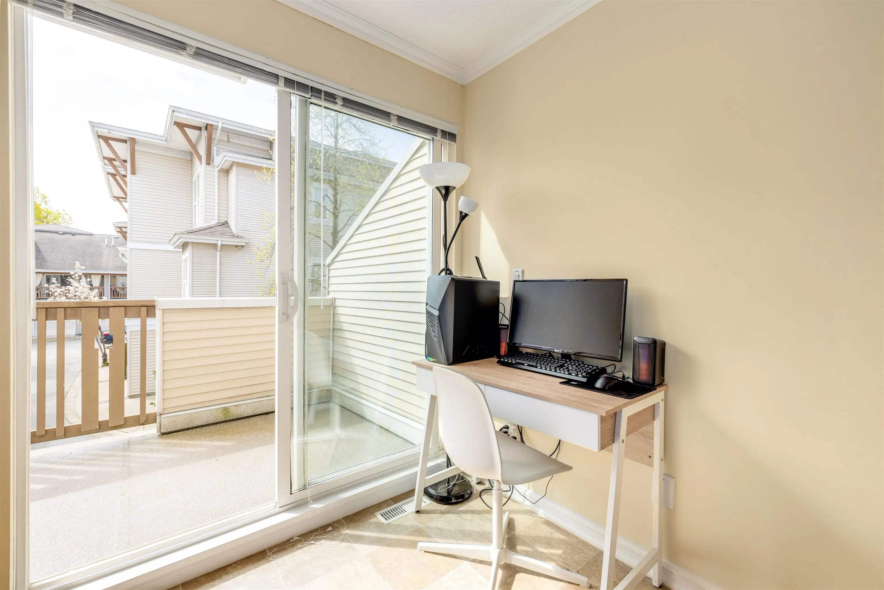 34 7111 Lynnwood Drive