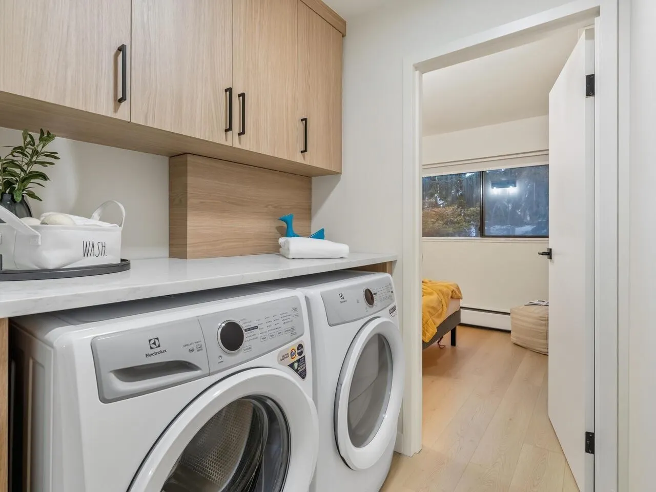 202 1165 Burnaby Street