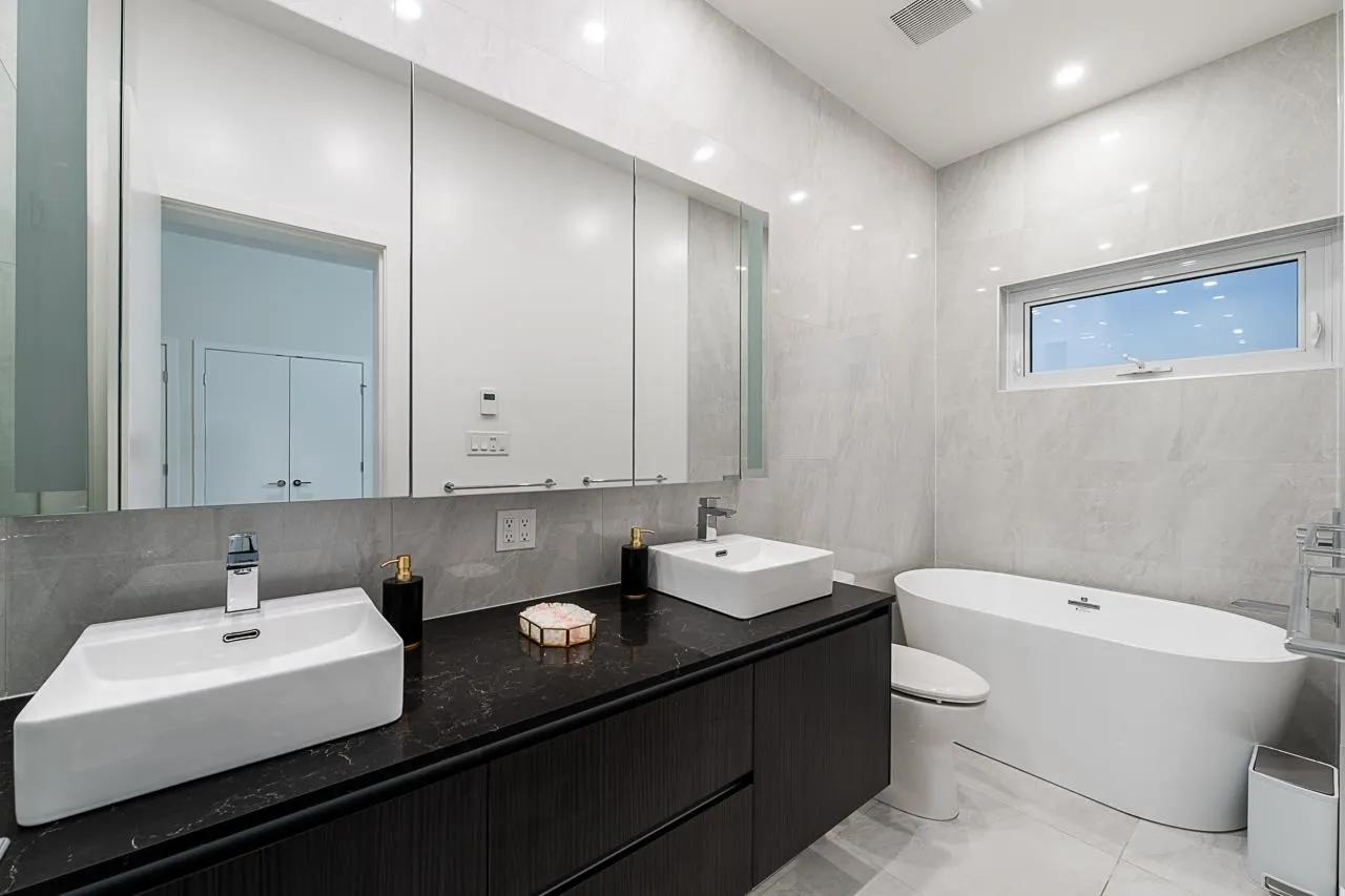 3101 5333 Goring Street