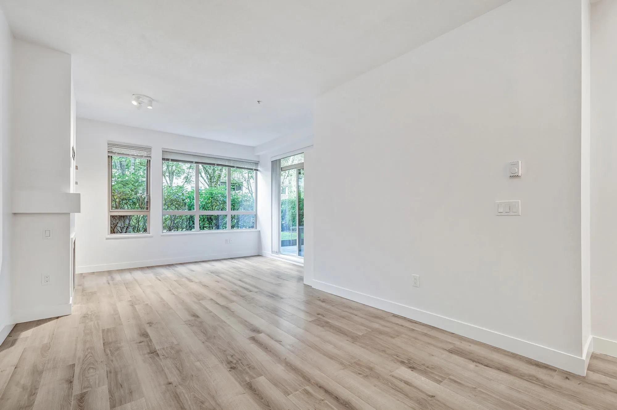 127 801 Klahanie Drive