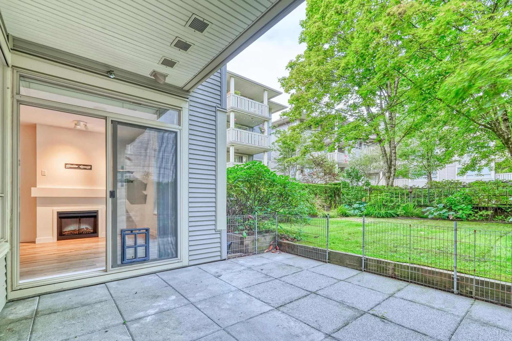 127 801 Klahanie Drive