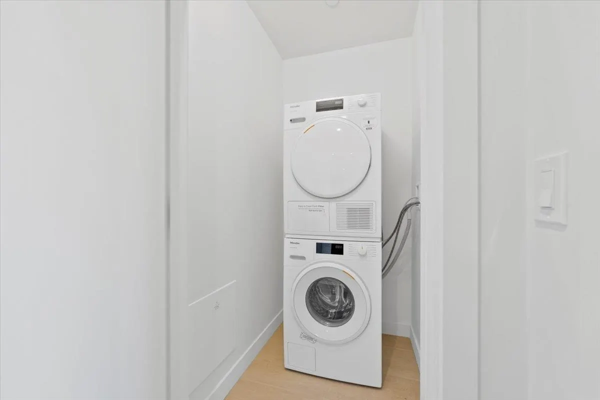 408 6833 Pearson Way