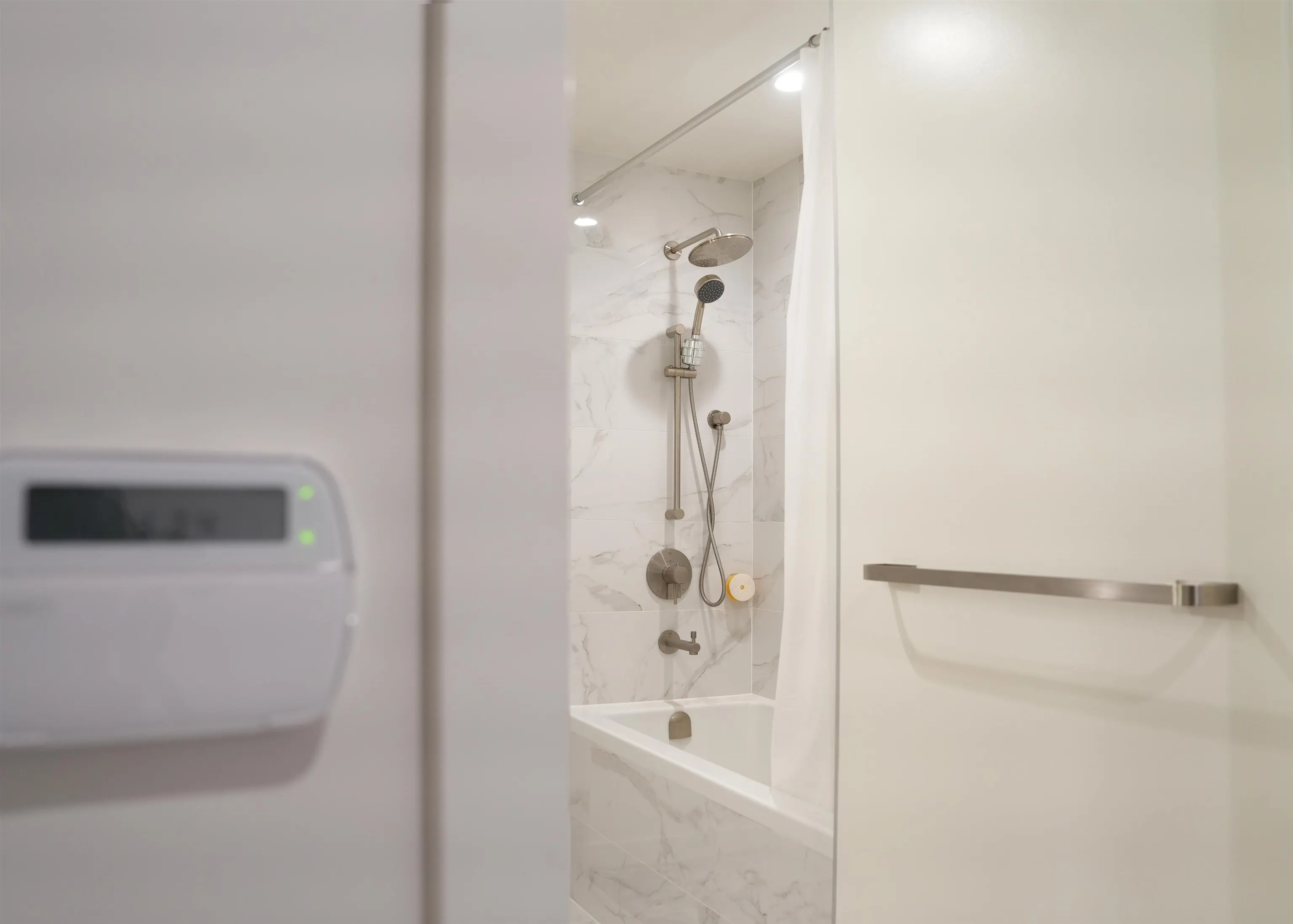 408 6833 Pearson Way