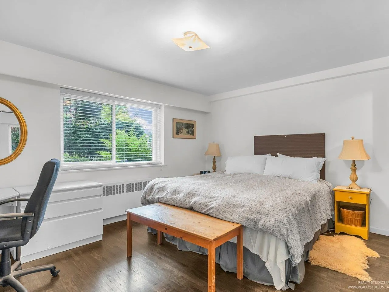 3 2146 W 43rd Avenue