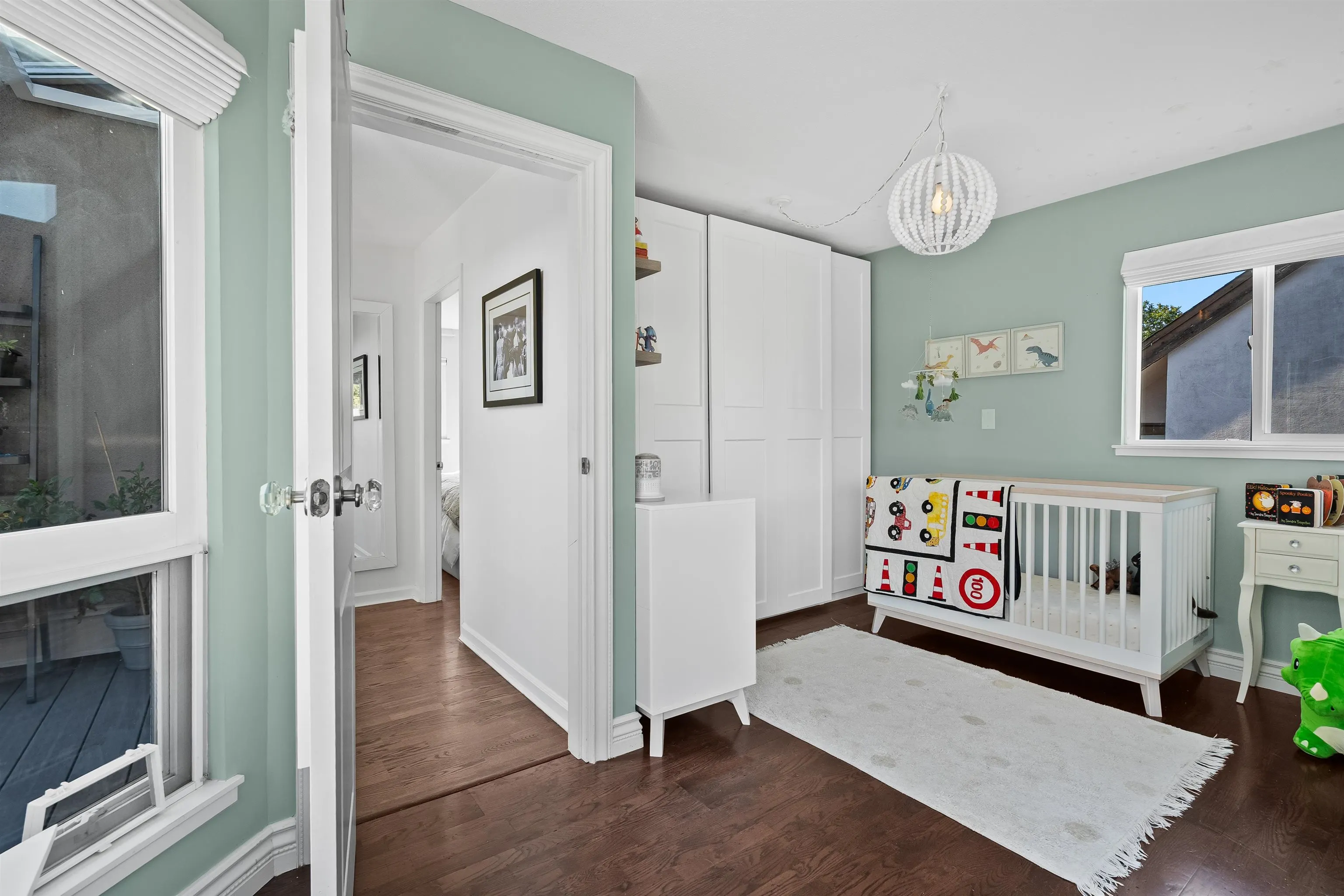 305 2110 Cornwall Avenue