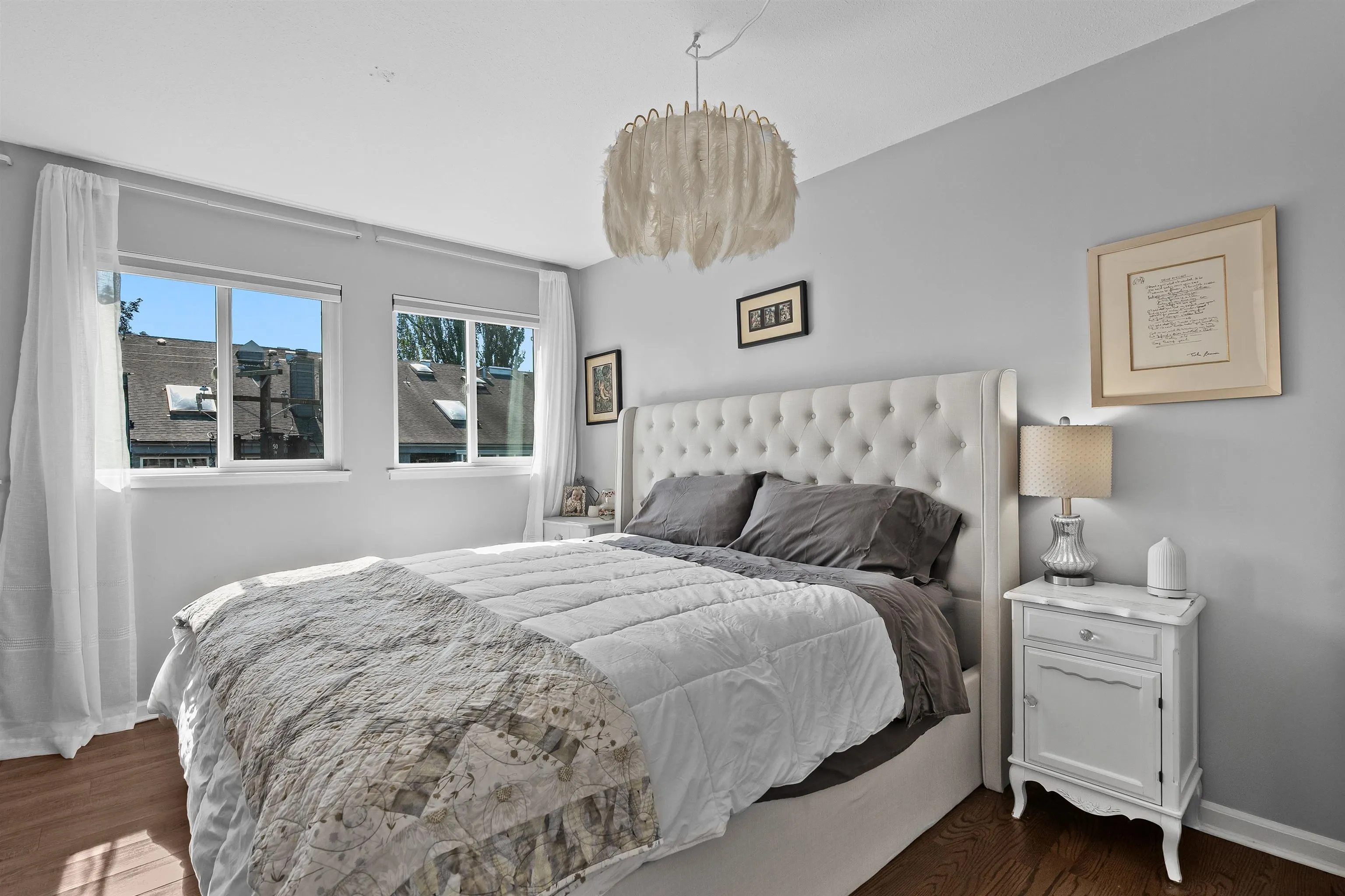 305 2110 Cornwall Avenue