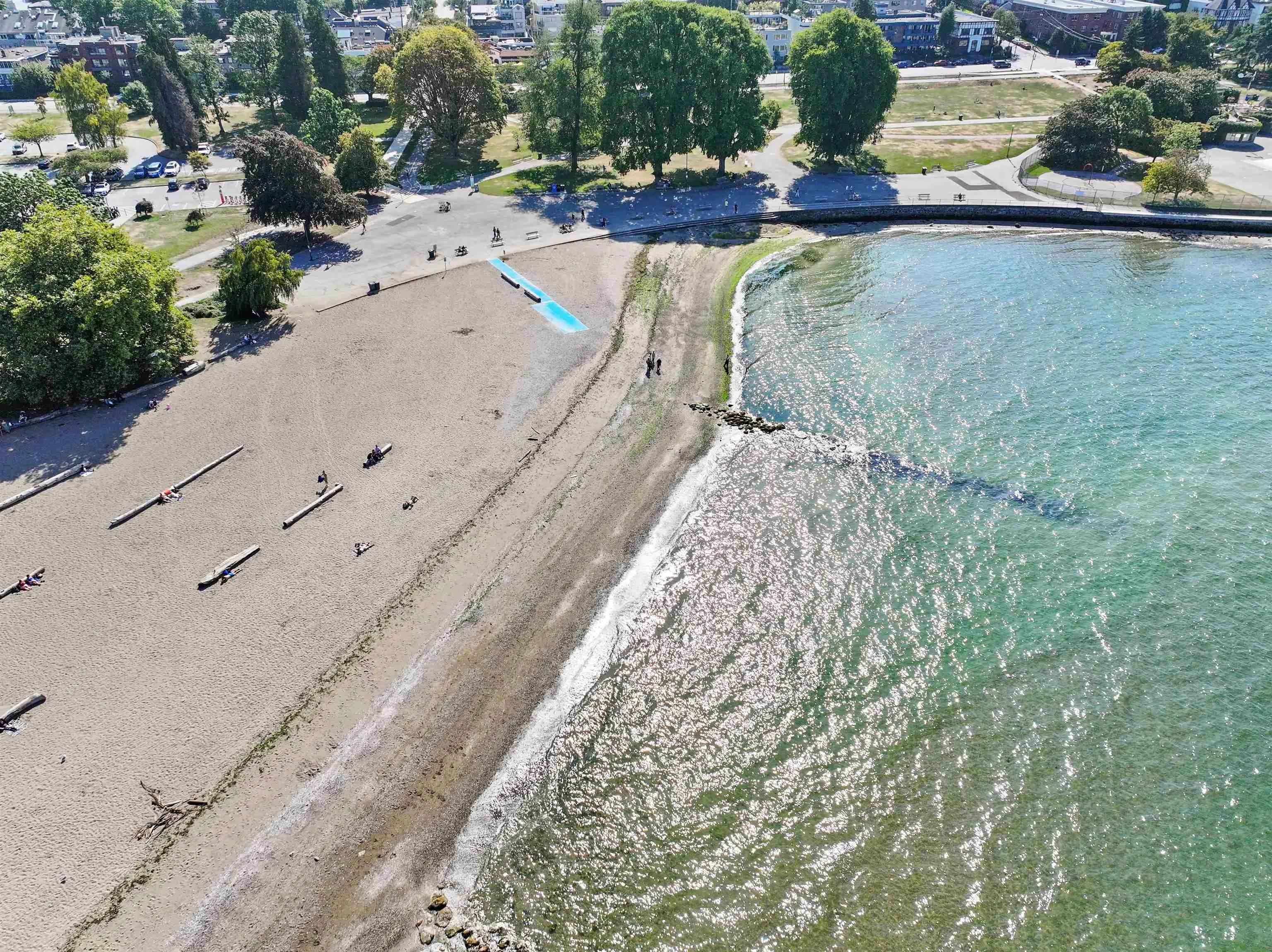 305 2110 Cornwall Avenue