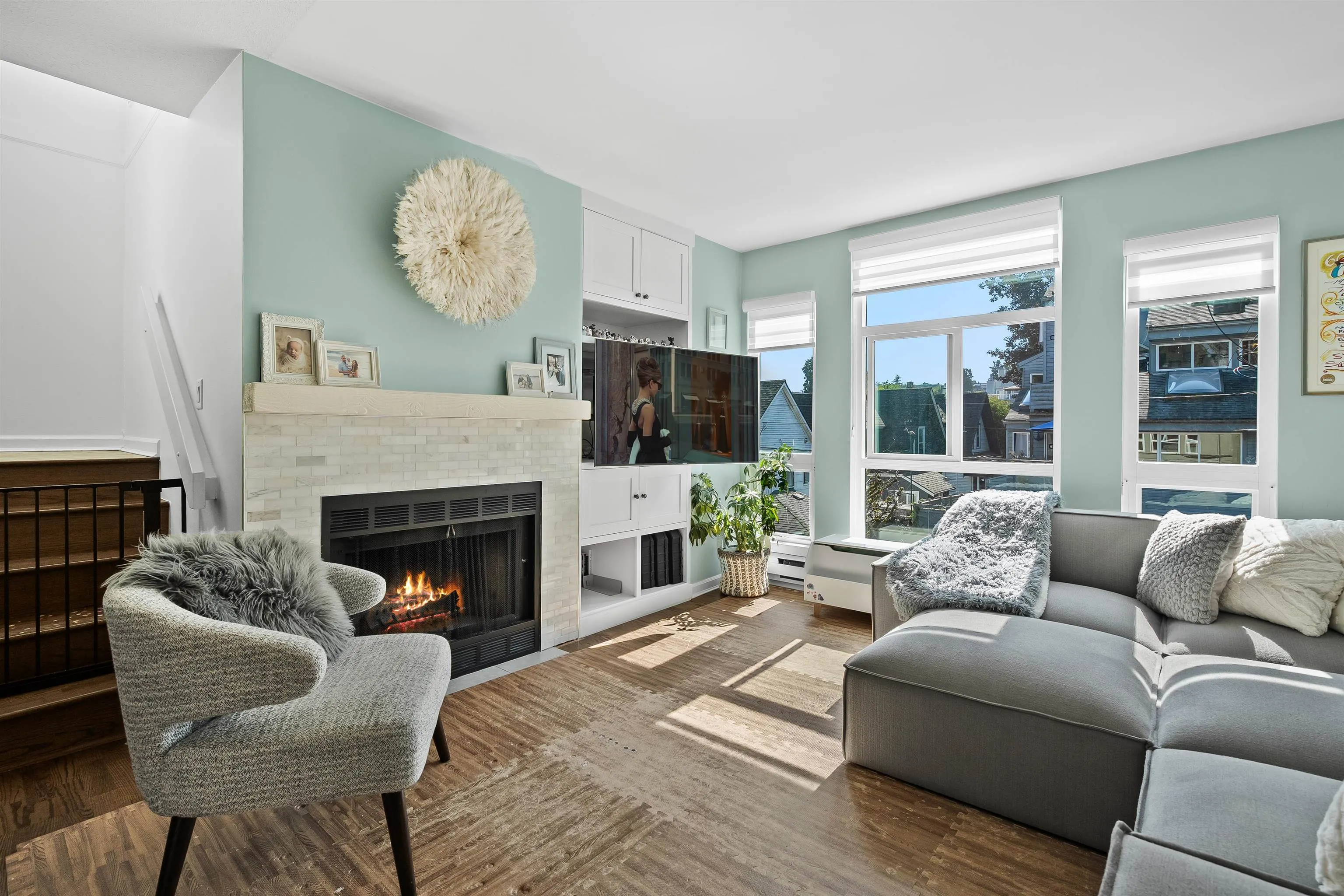 305 2110 Cornwall Avenue