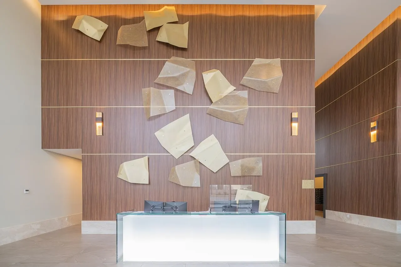 TH1 6288 Cassie Avenue