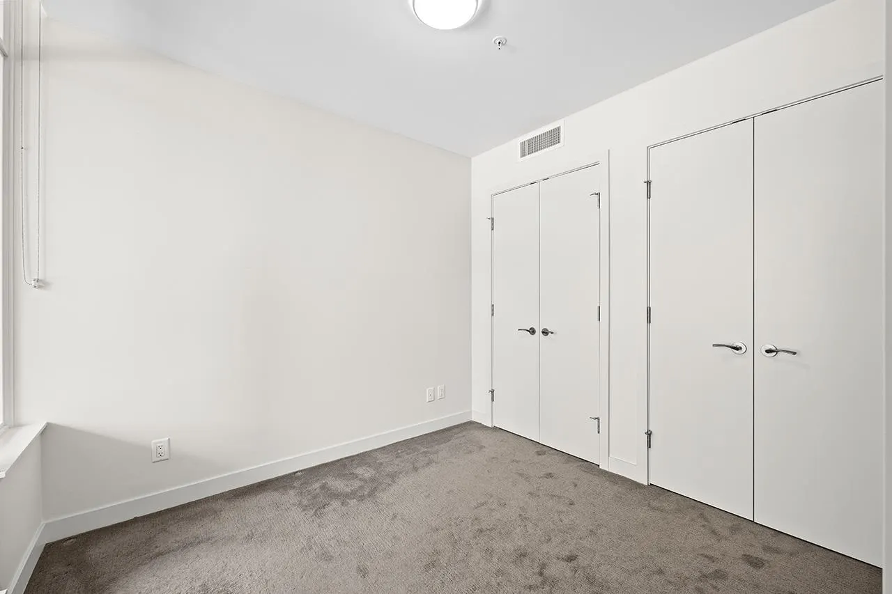 TH1 6288 Cassie Avenue