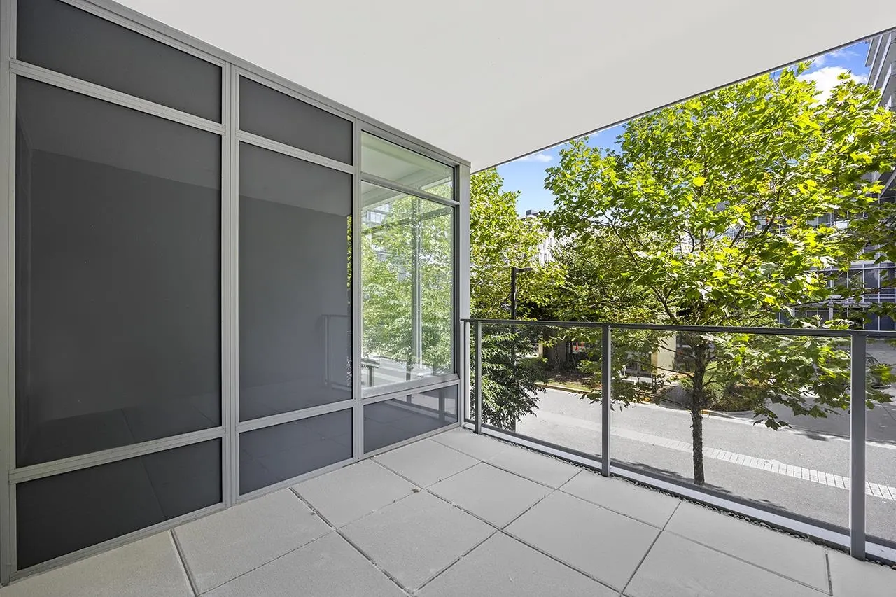 TH1 6288 Cassie Avenue