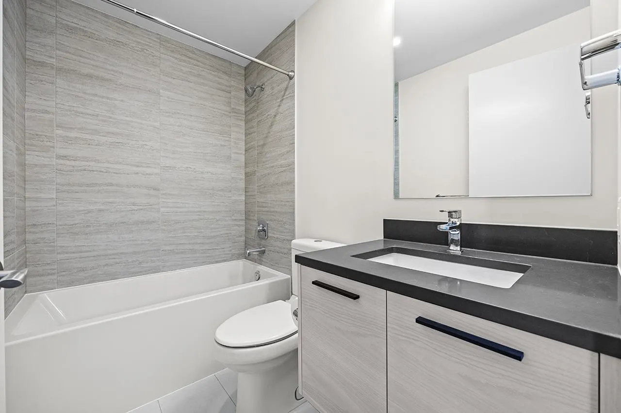 TH1 6288 Cassie Avenue