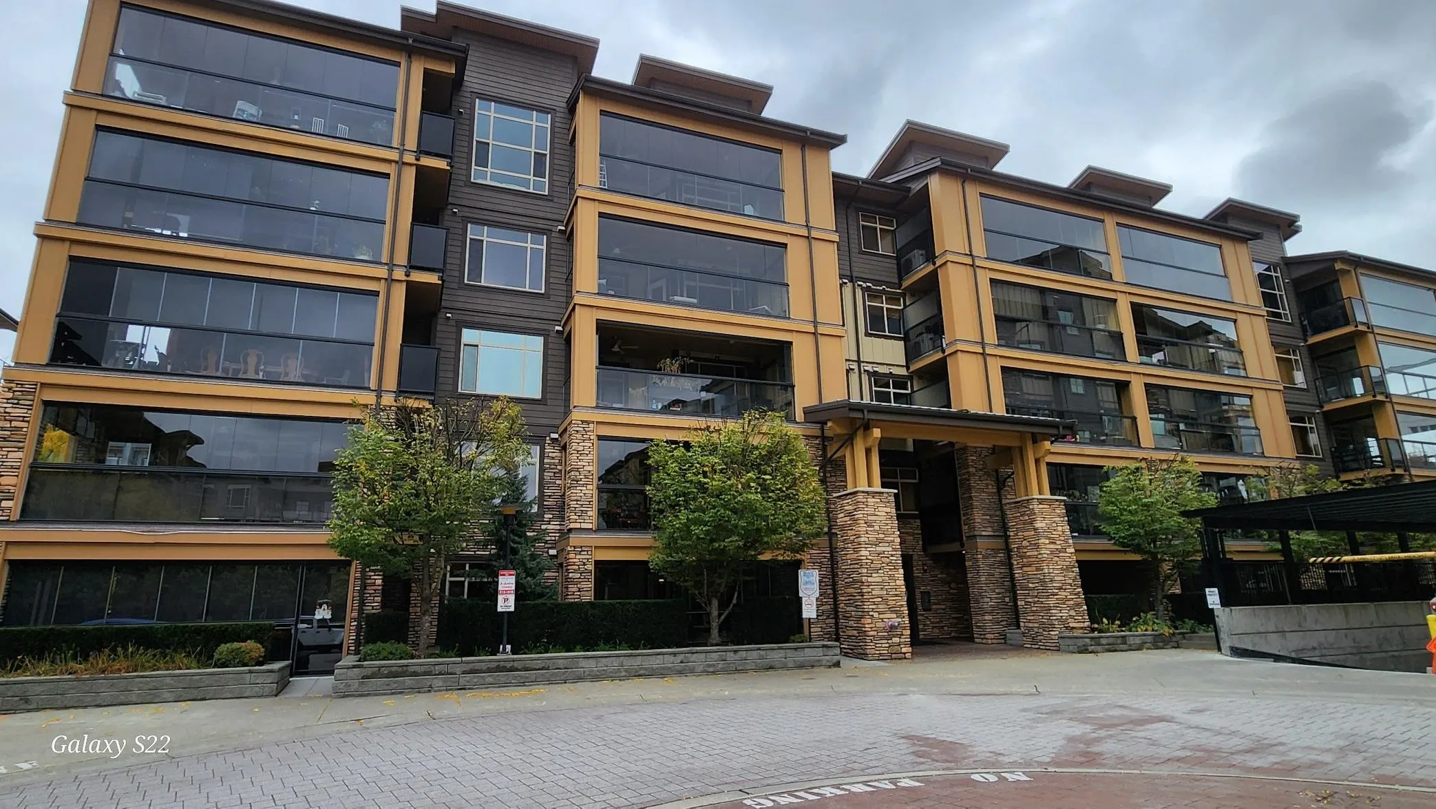 A206 8218 207a Street