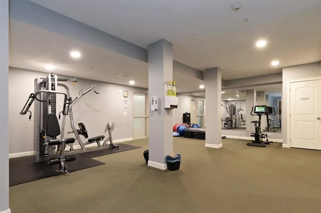 A206 8218 207a Street