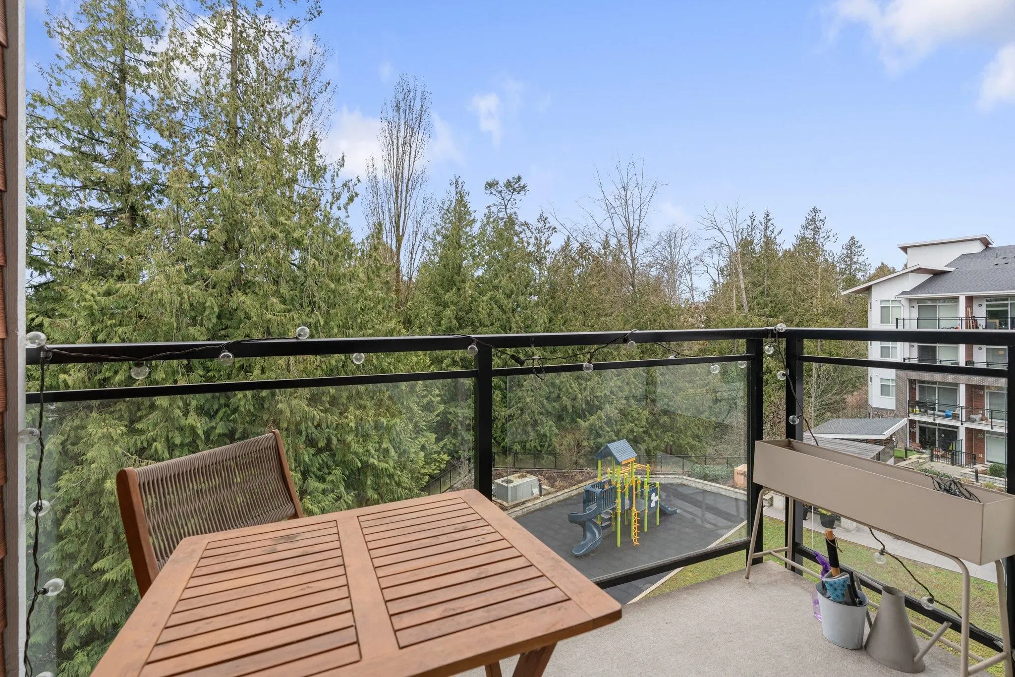 414 5415 Brydon Crescent