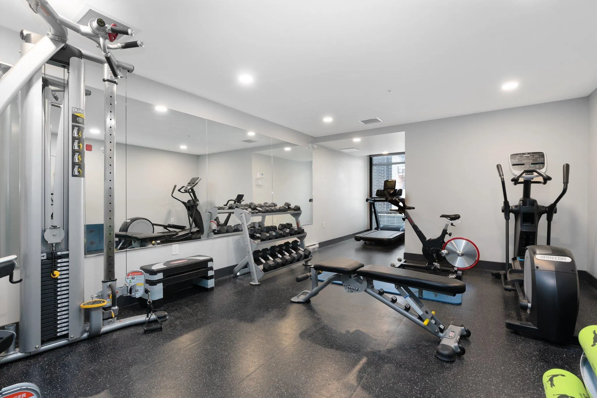 414 5415 Brydon Crescent