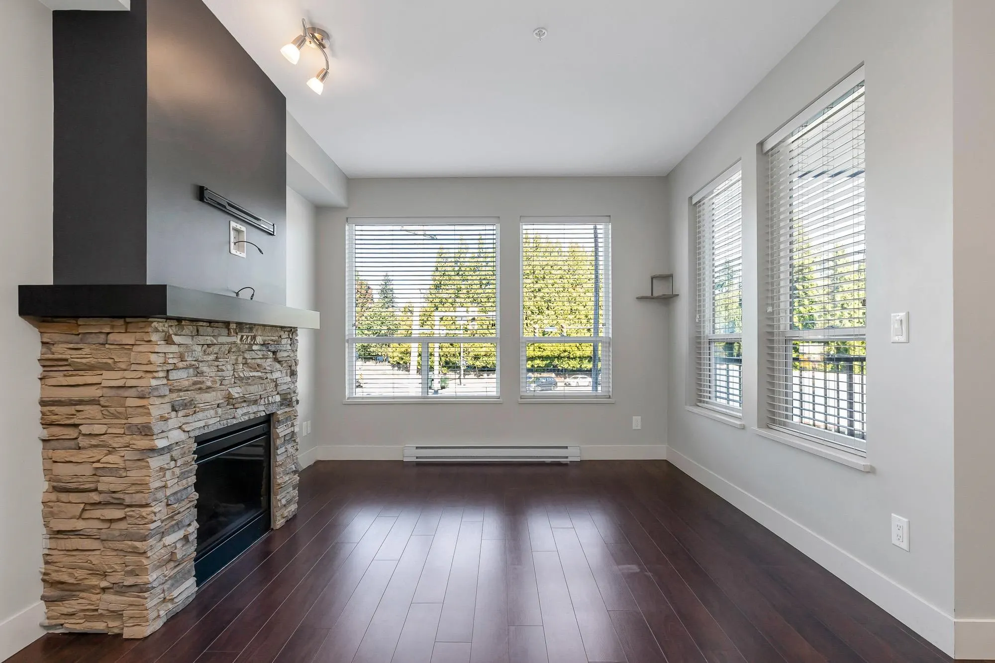 210 3192 Gladwin Road