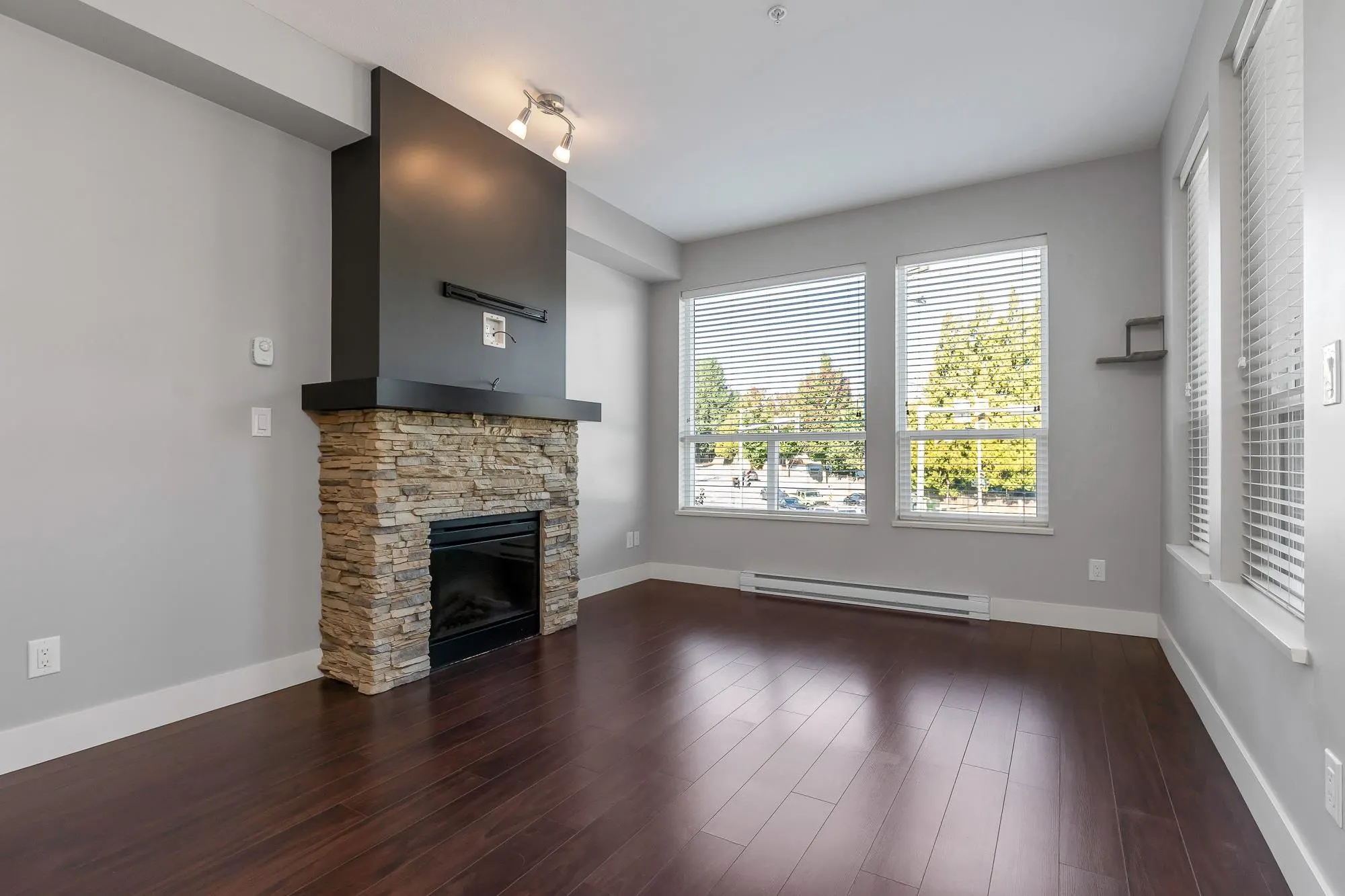 210 3192 Gladwin Road