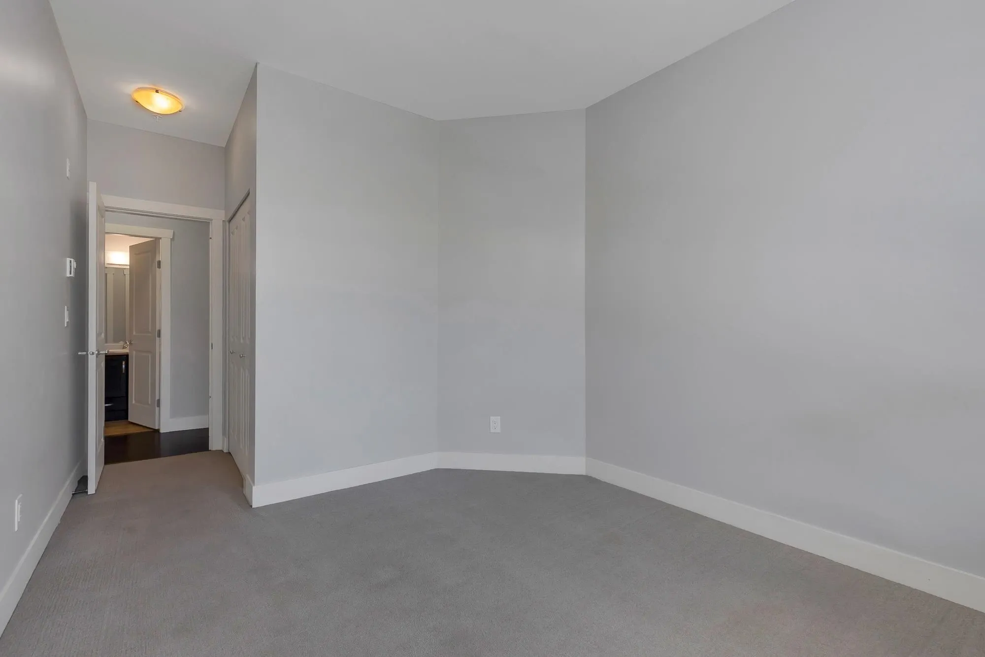 210 3192 Gladwin Road