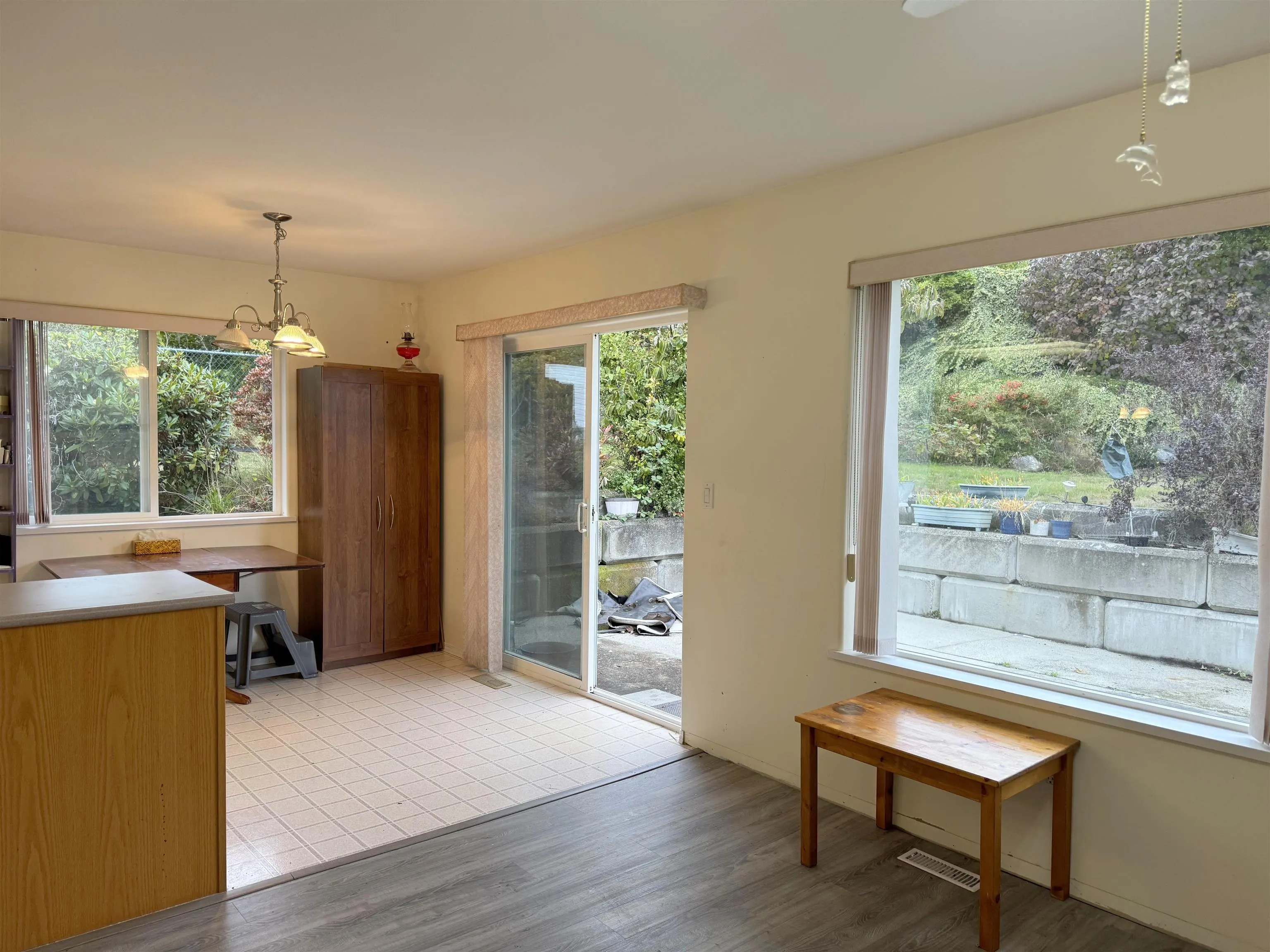 6242 Norwest Bay Road