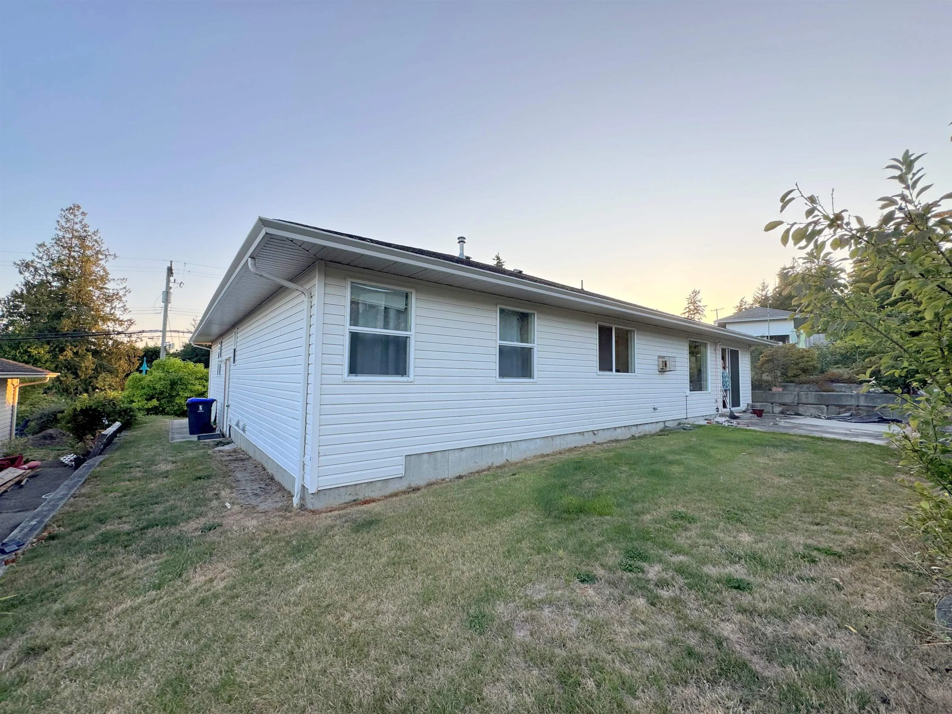 6242 Norwest Bay Road