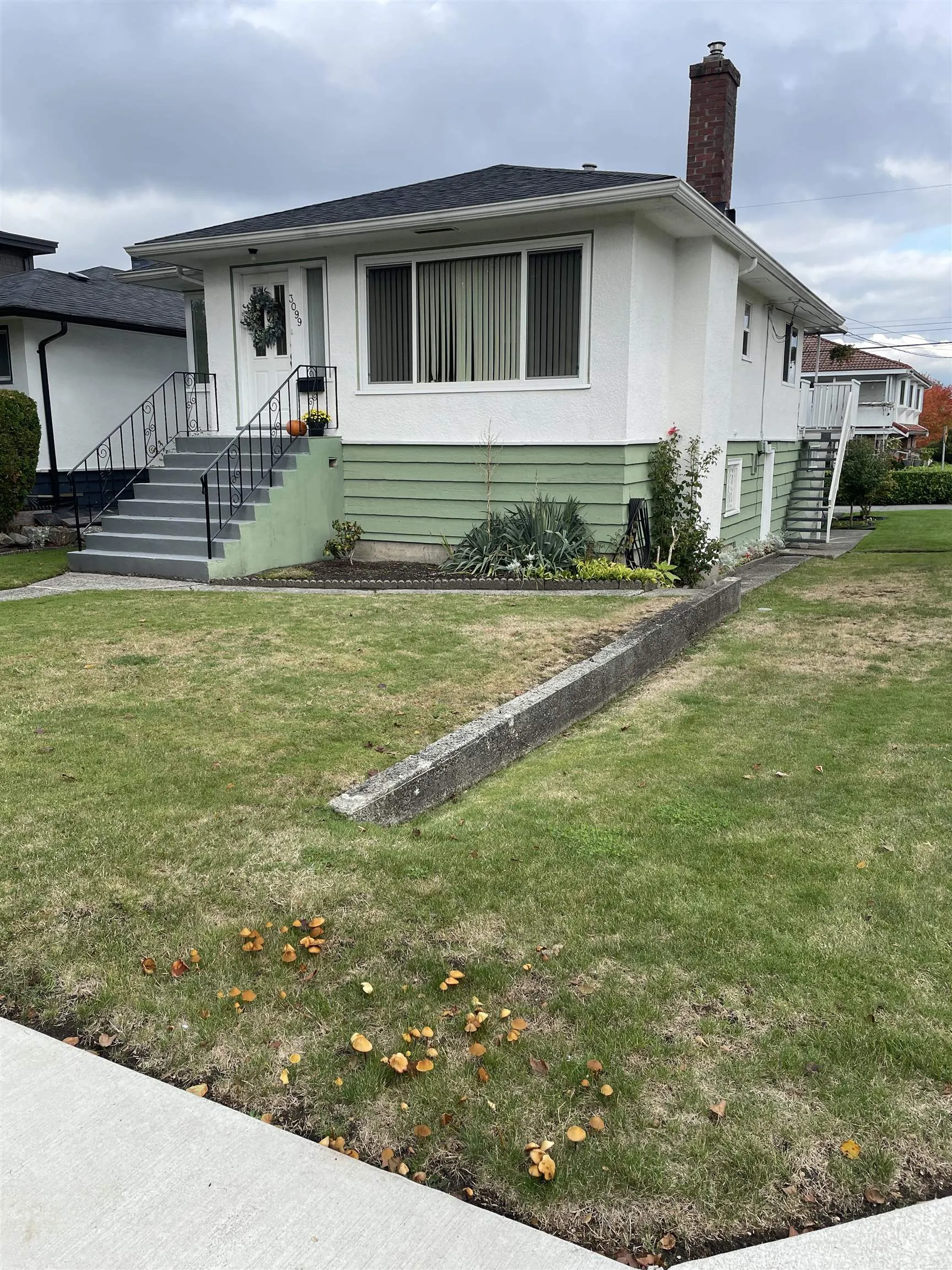 3099 E 18th Avenue