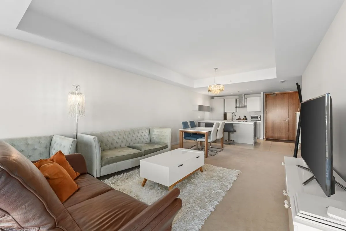 902 5199 Brighouse Way