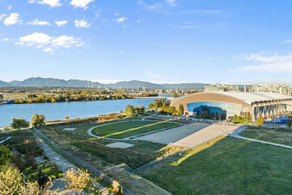 902 5199 Brighouse Way