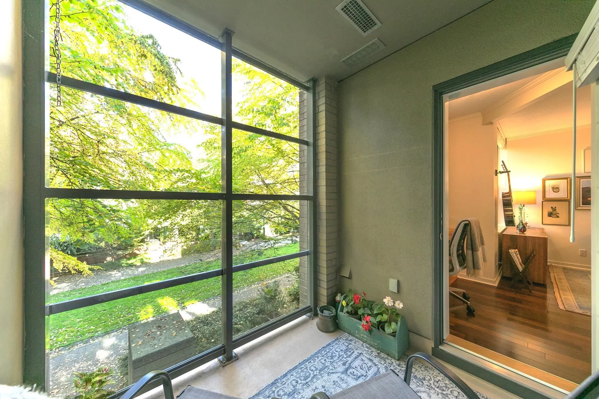 201 2263 Redbud Lane