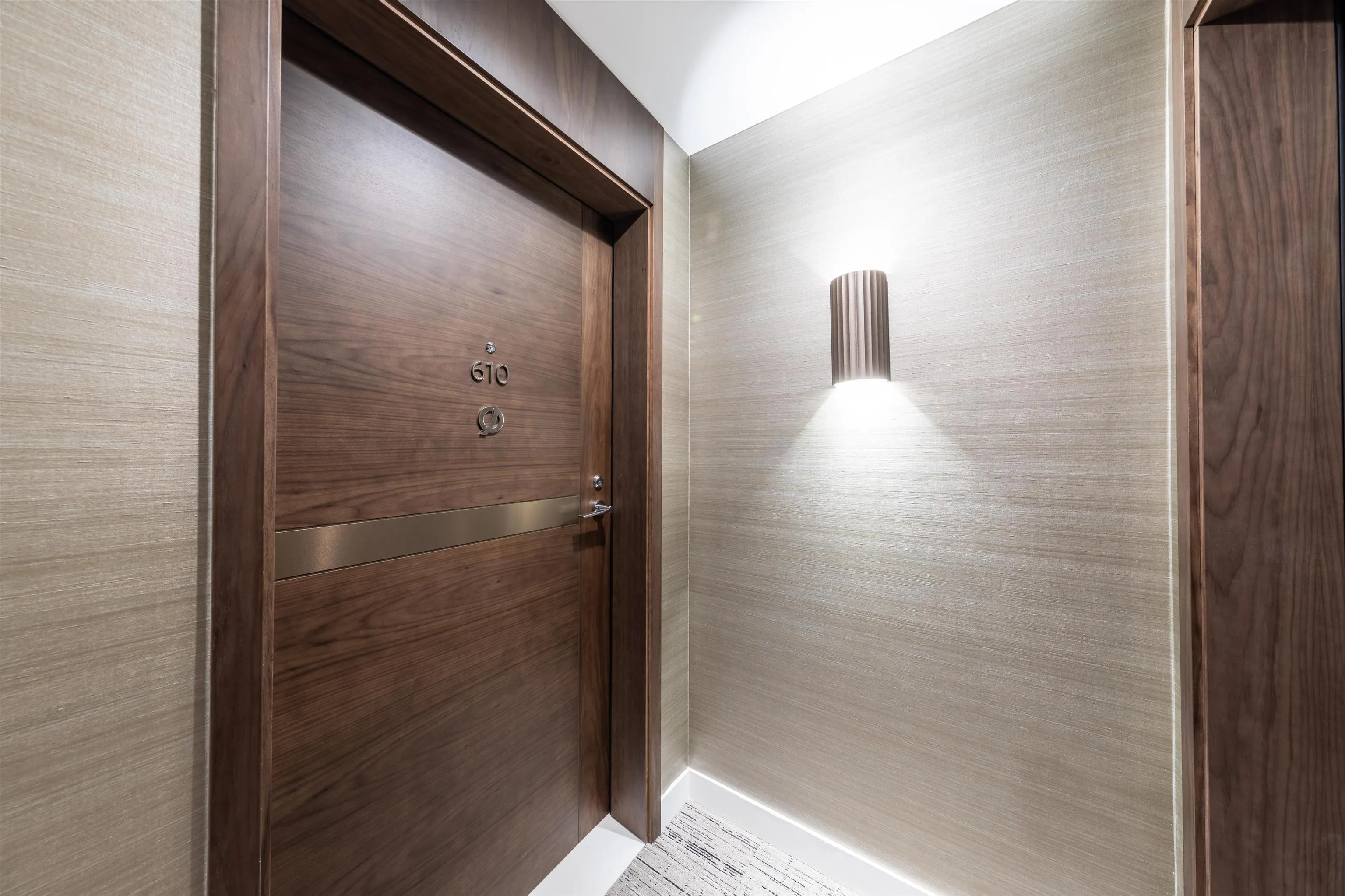 610 13778 100 Avenue