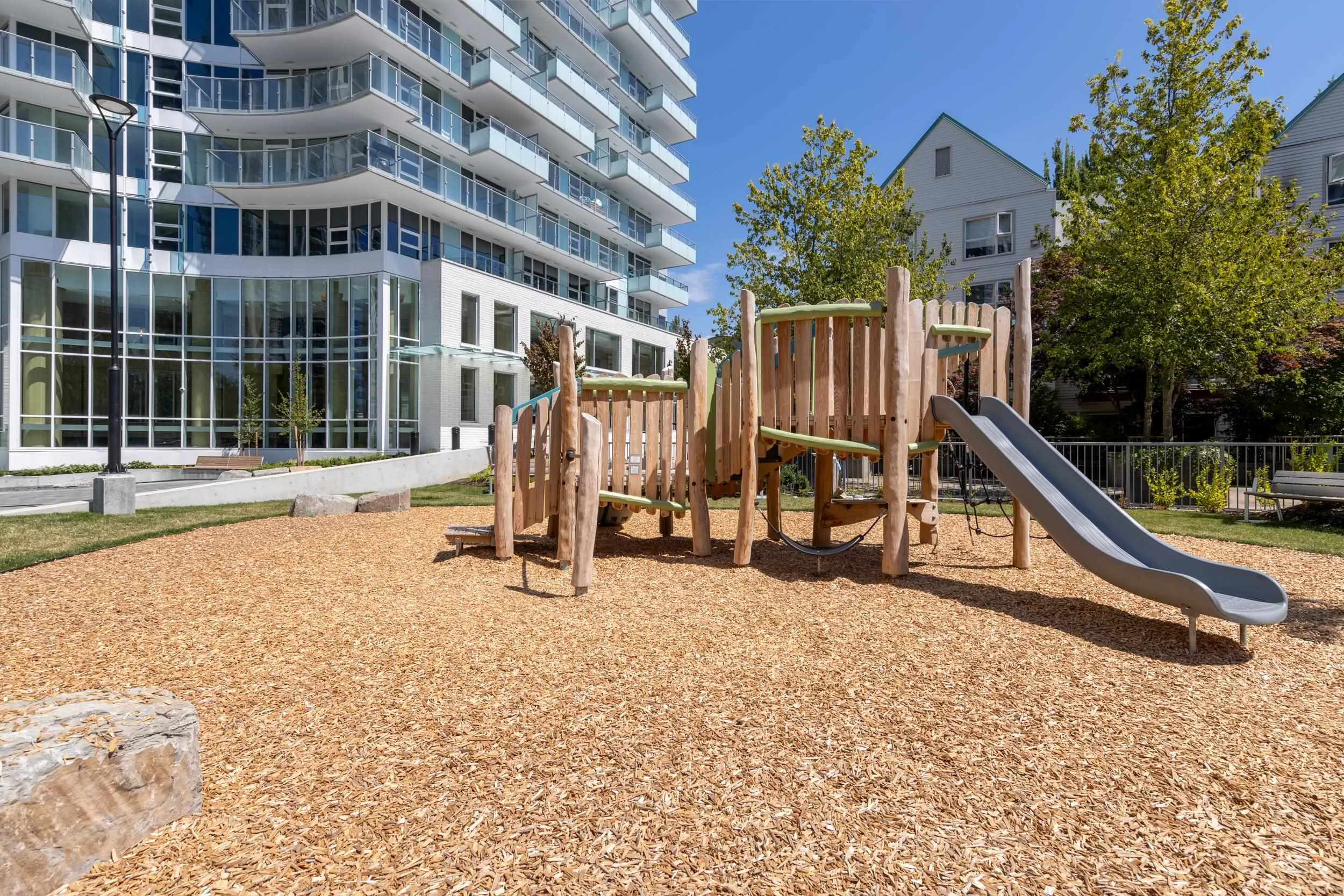 610 13778 100 Avenue