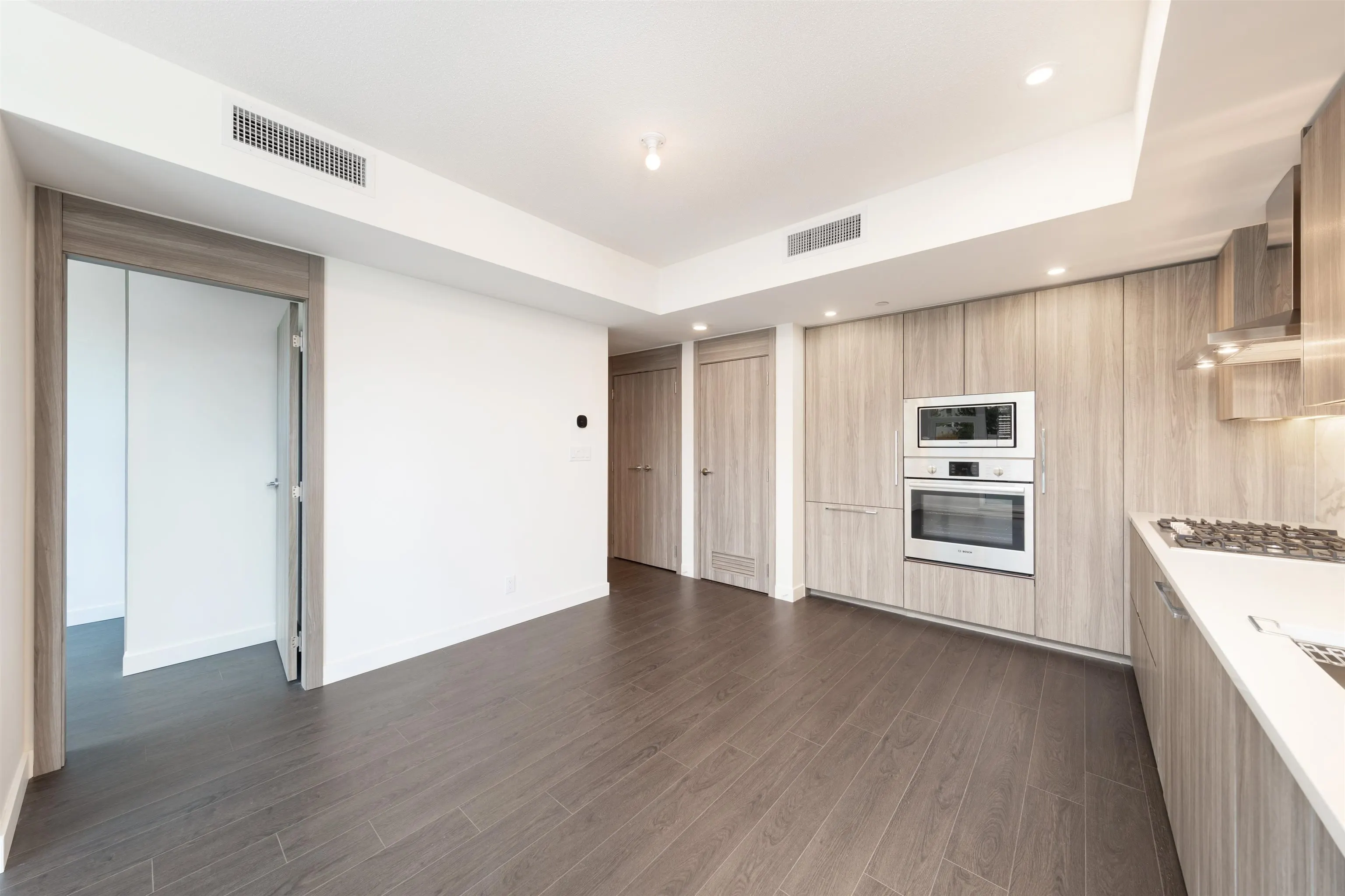 610 13778 100 Avenue