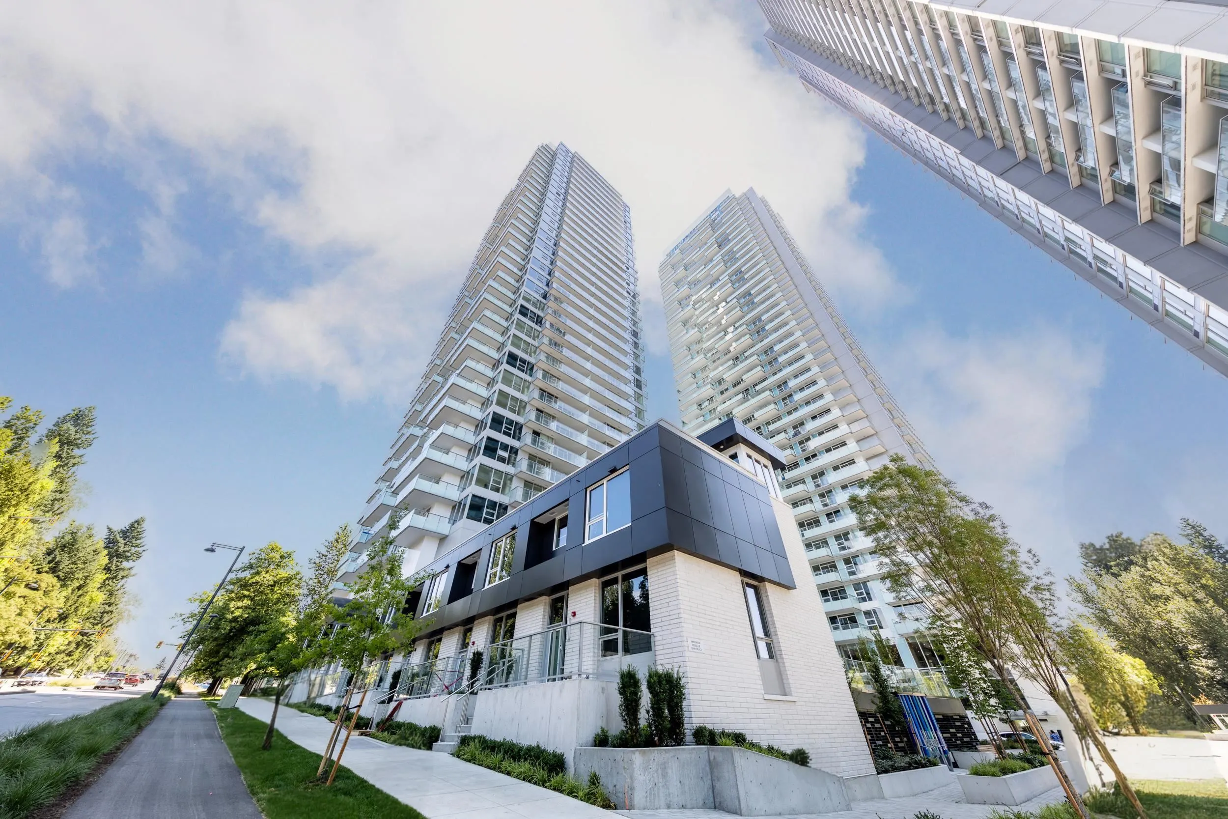 610 13778 100 Avenue