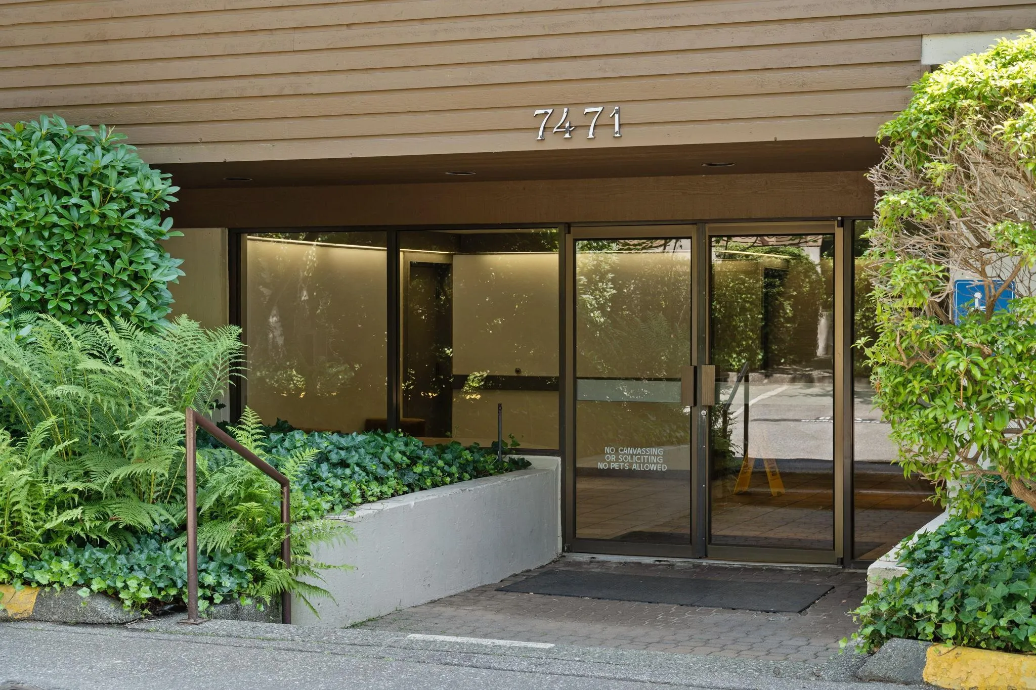 249 7471 Minoru Boulevard