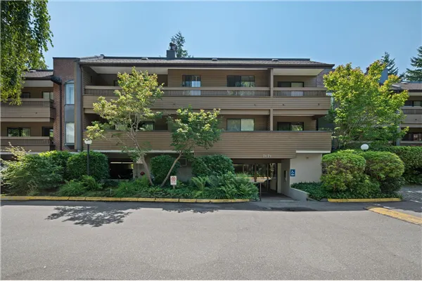 249 7471 Minoru Boulevard