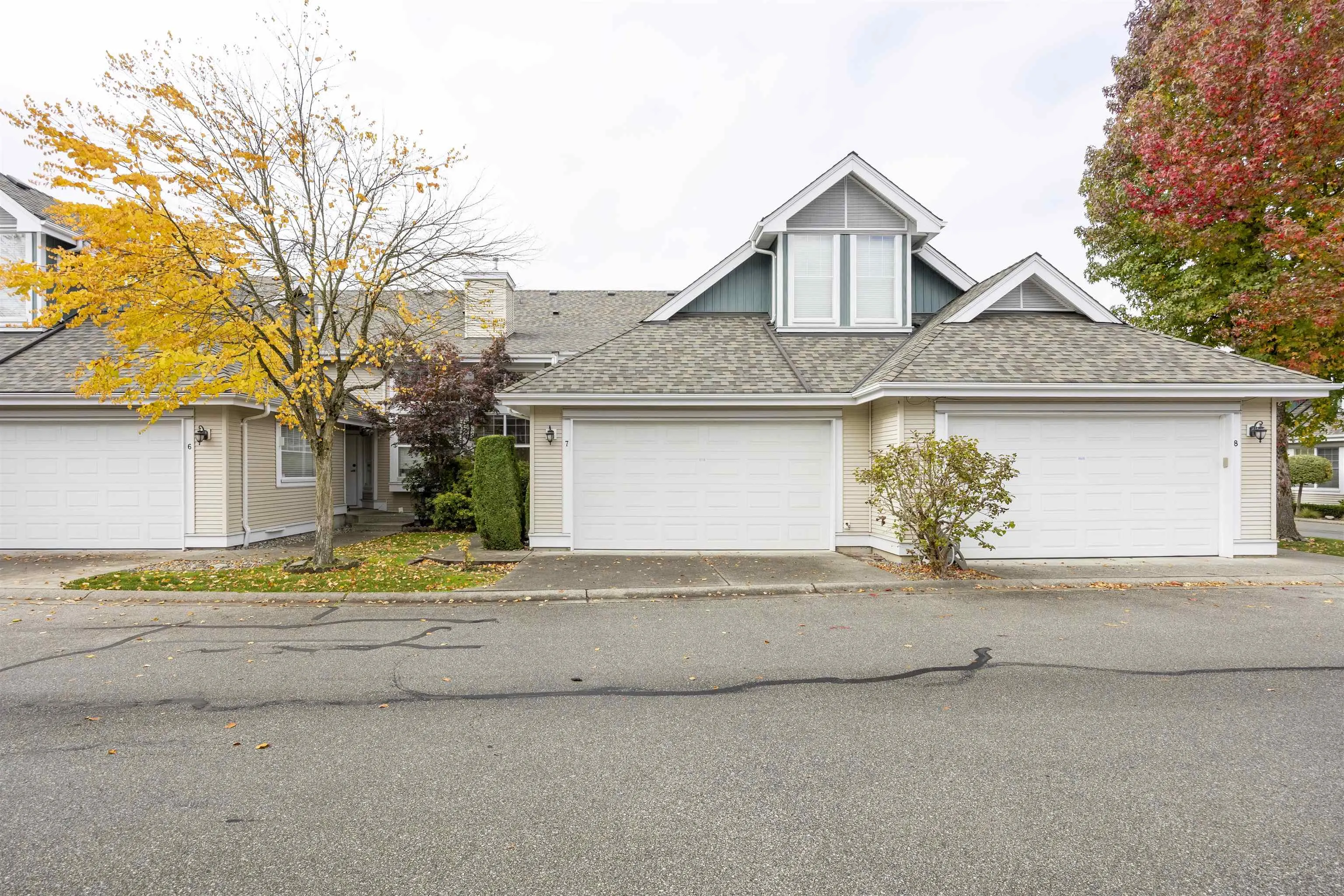 7 16995 64 Avenue