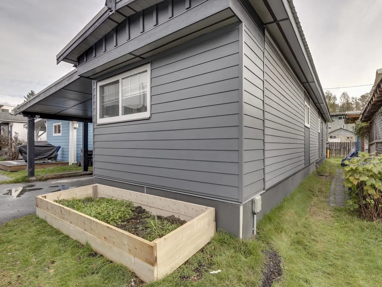 4 39768 Government Road