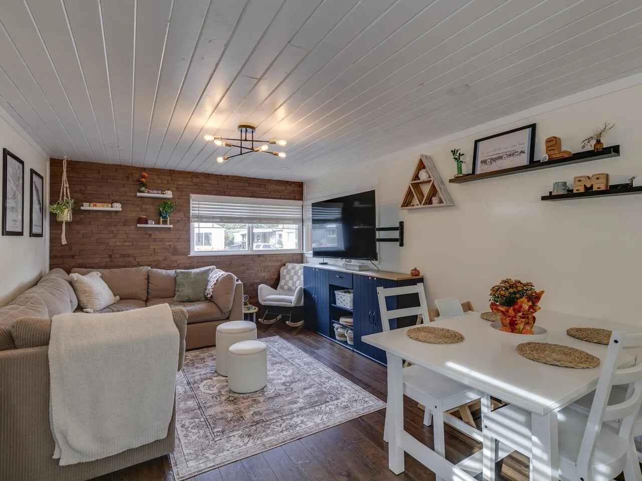 4 39768 Government Road