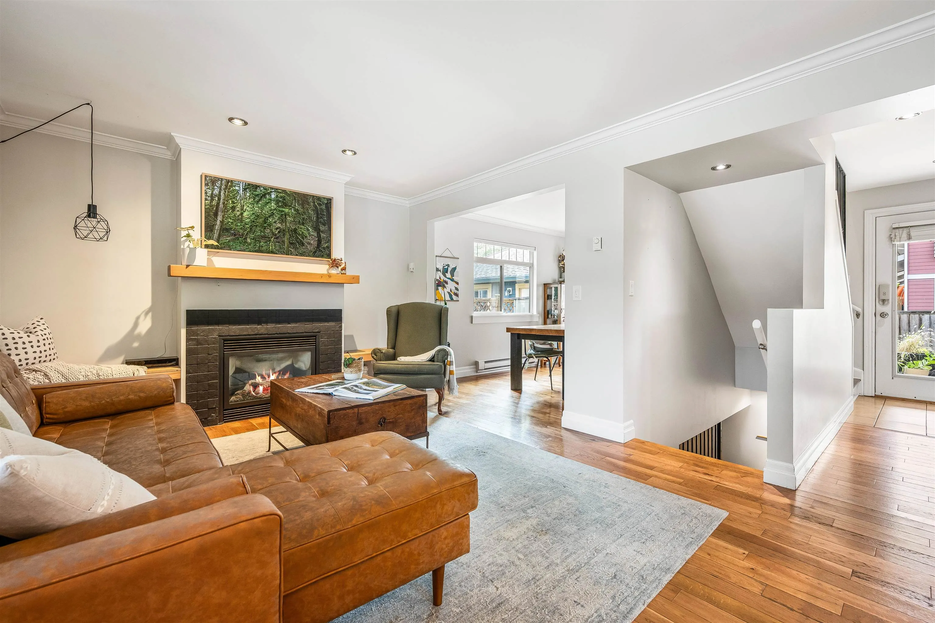 5909 Cowichan Street