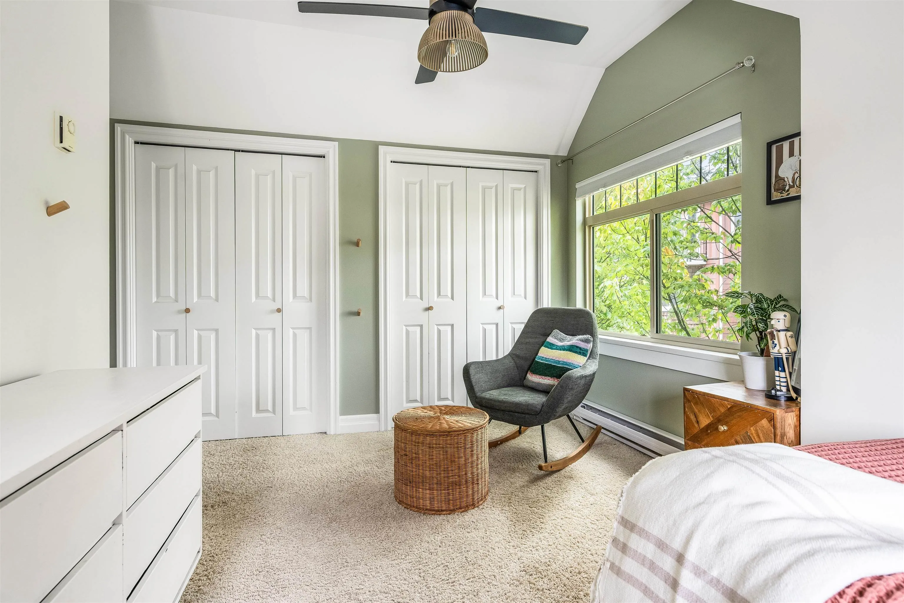 5909 Cowichan Street