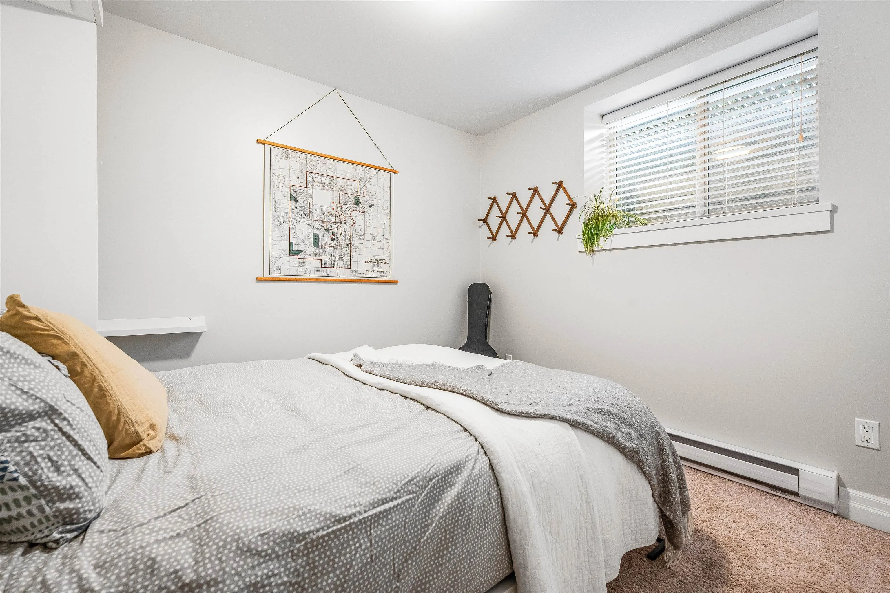 5909 Cowichan Street