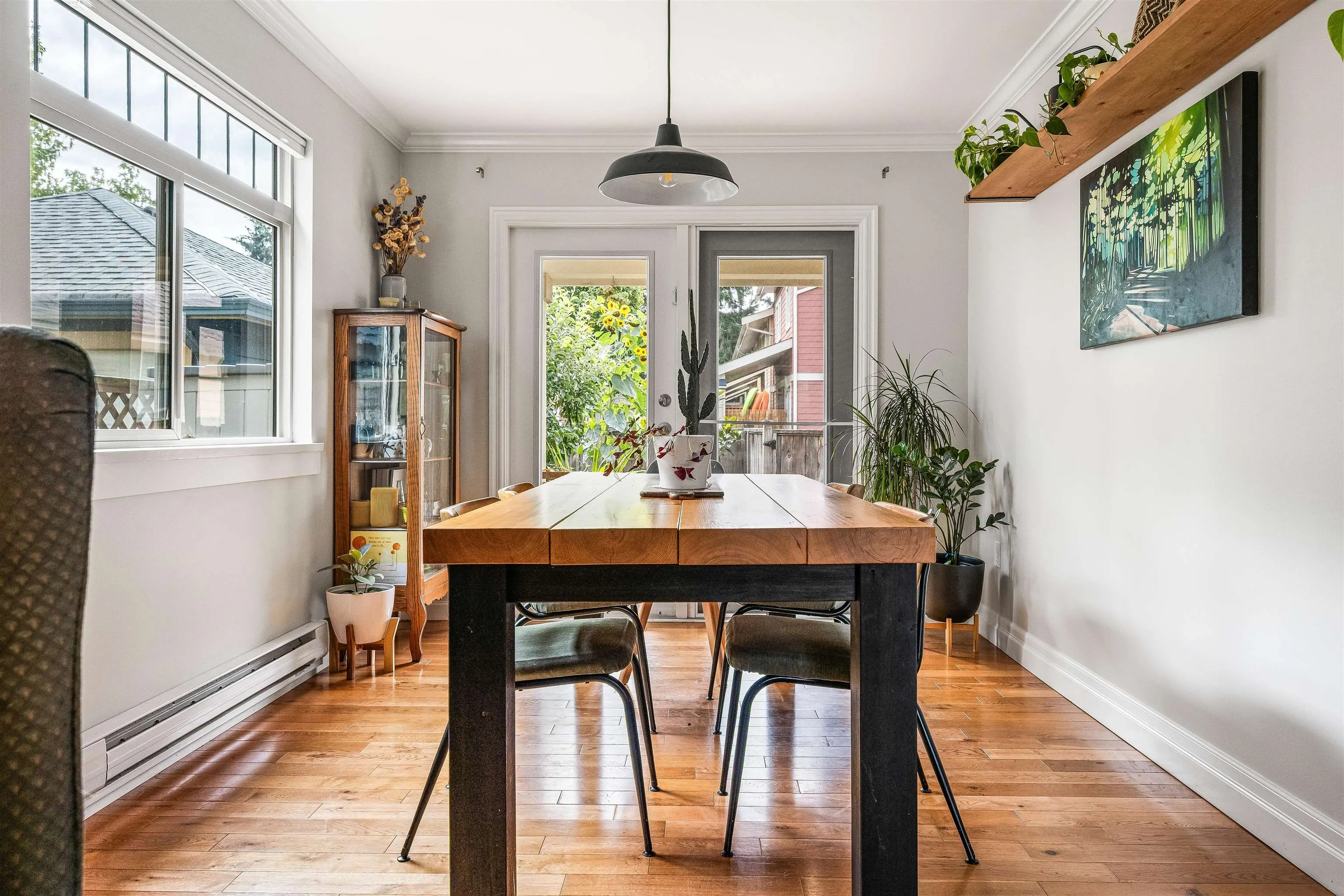 5909 Cowichan Street