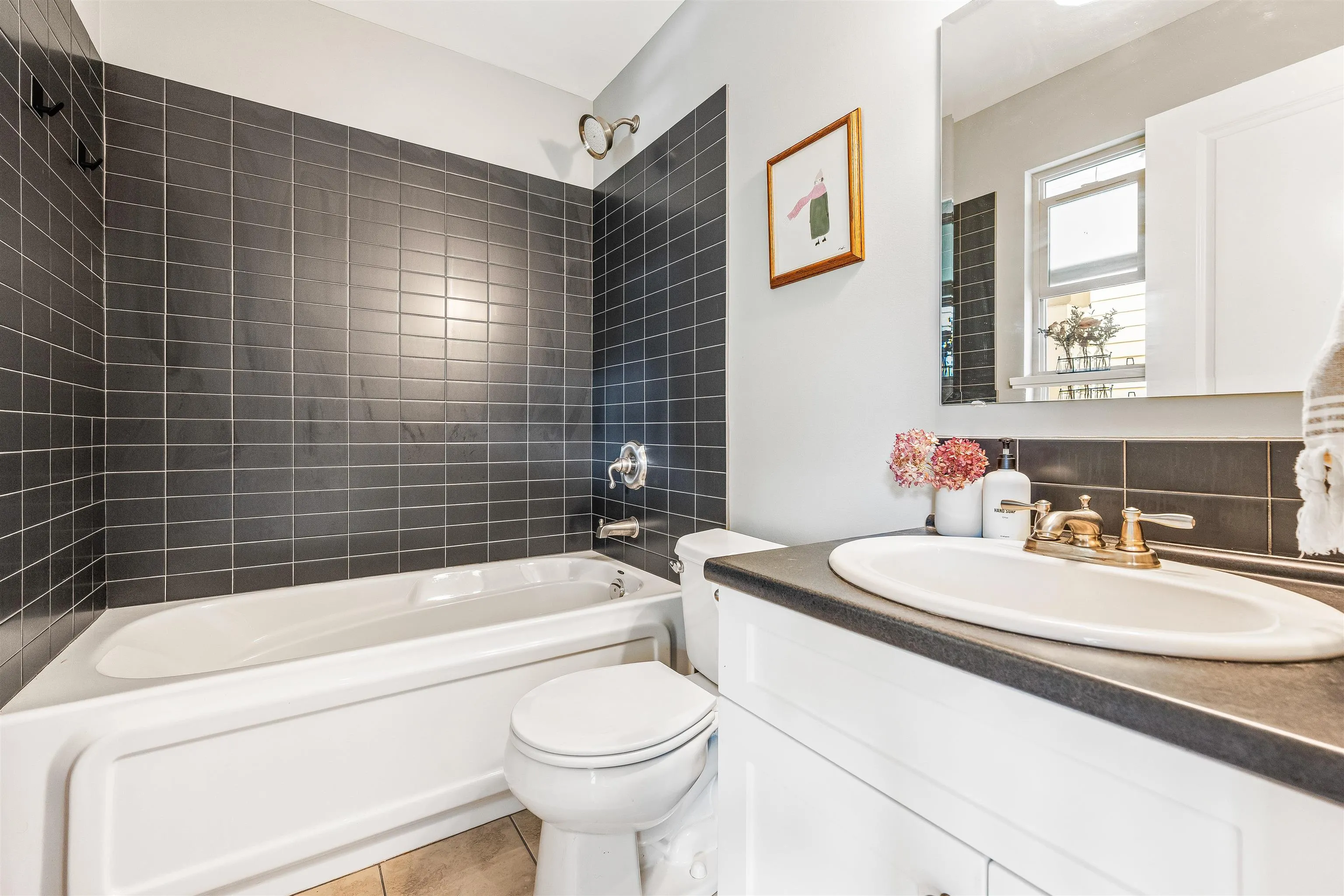 5909 Cowichan Street