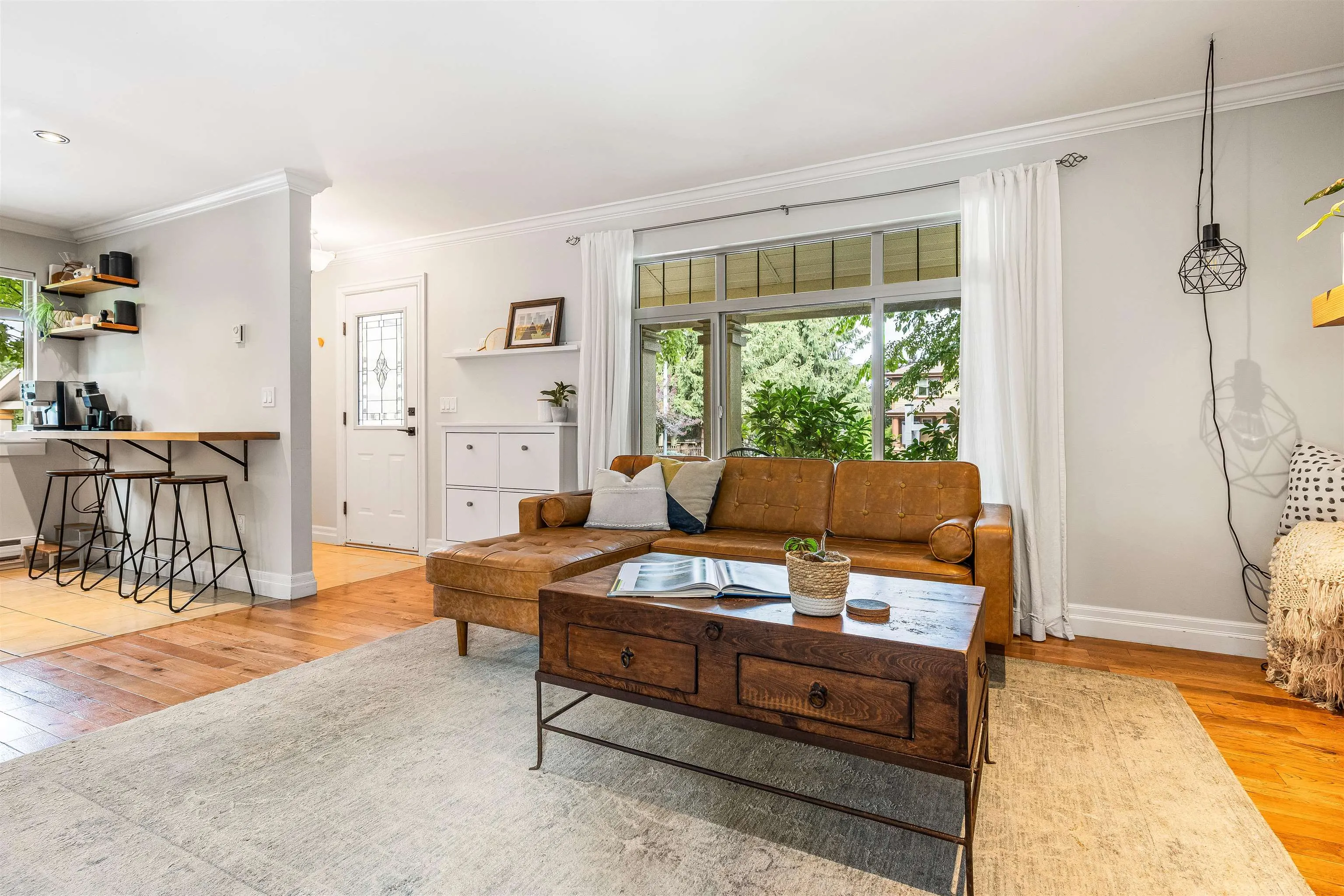 5909 Cowichan Street