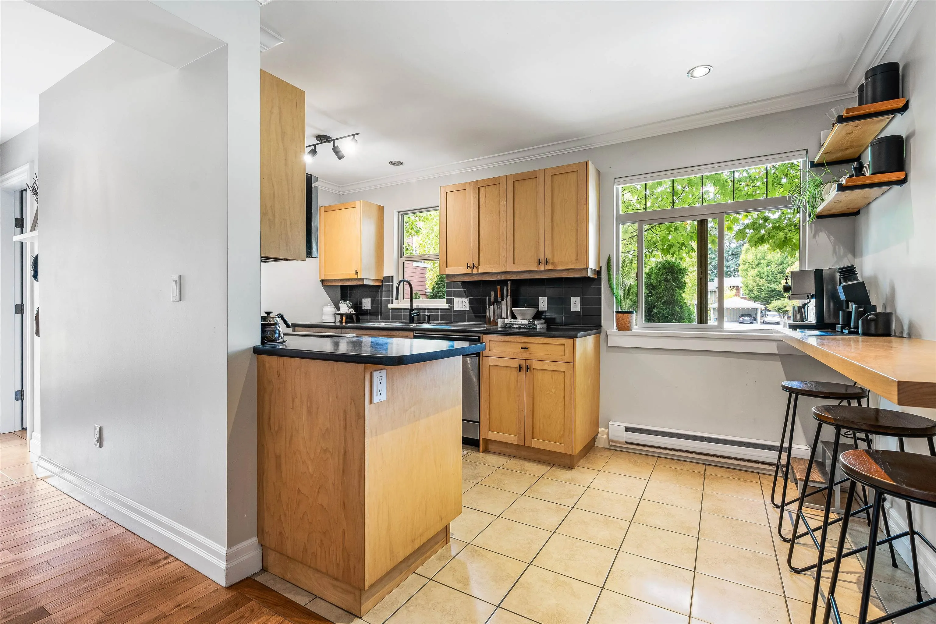 5909 Cowichan Street