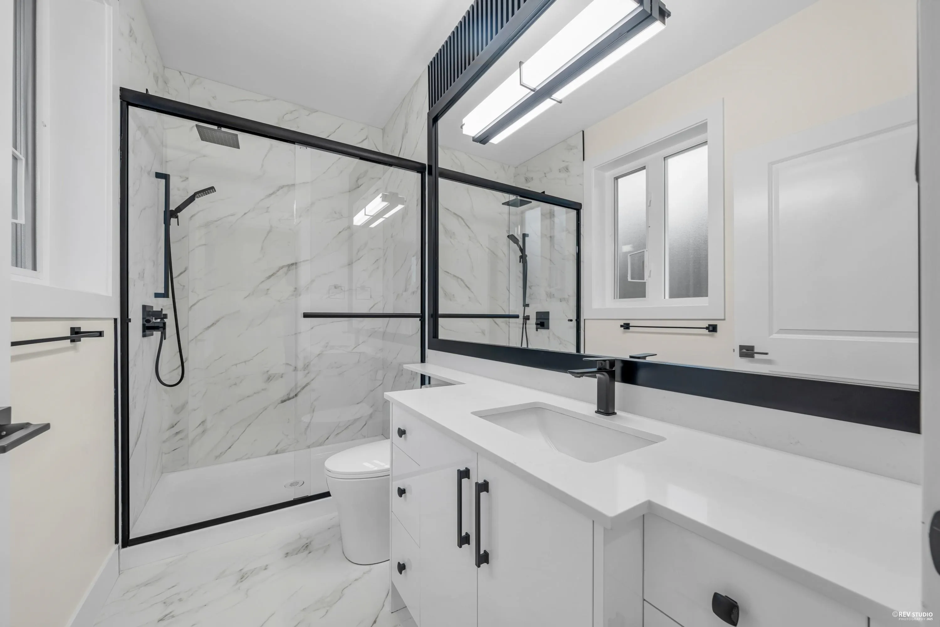 1 3090 Vanness Avenue