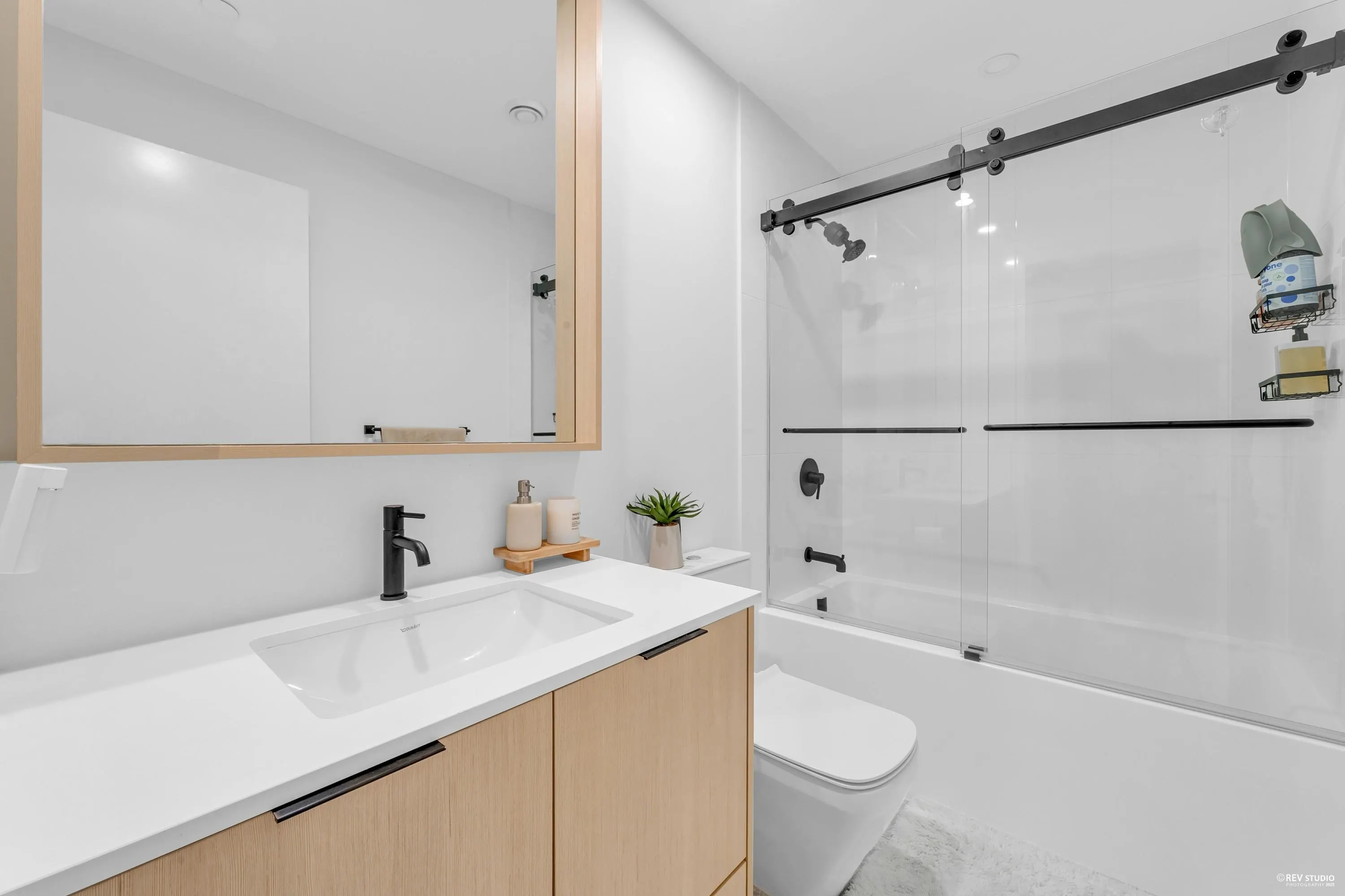 128 2045 Heritage Park Lane